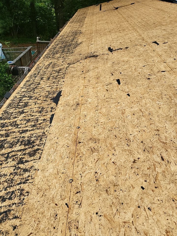 ATLAS PINNACLE COLOR: HEATHERBLEND by Eagle Eye Roofing