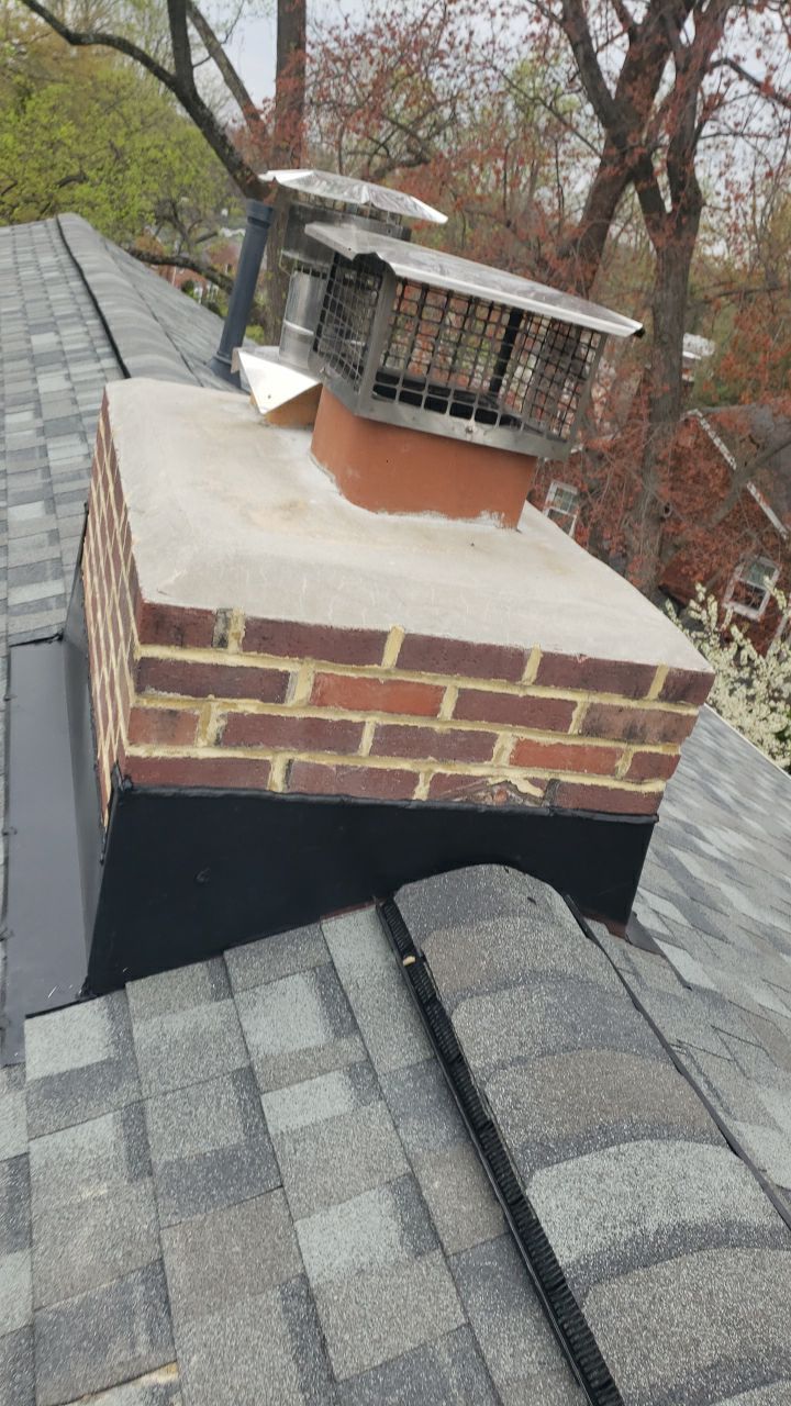 Arlington: CertainTeed Landmark Pro Designer Shingles in Max Def Georgetown Gray by RM Banning, Inc.