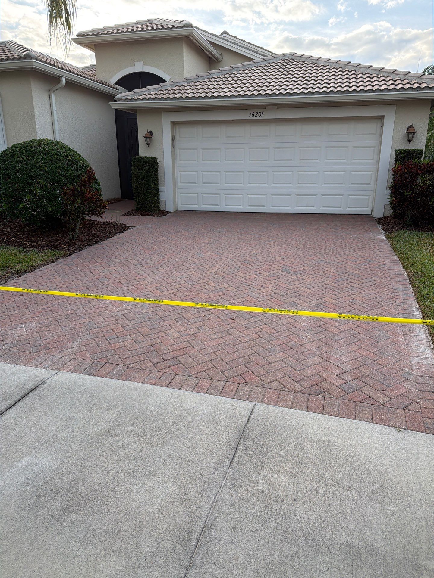 Professional Brick Paver Stripping and Sealing Service in Valencia Lakes Wimauma by Supreme Paver Experts