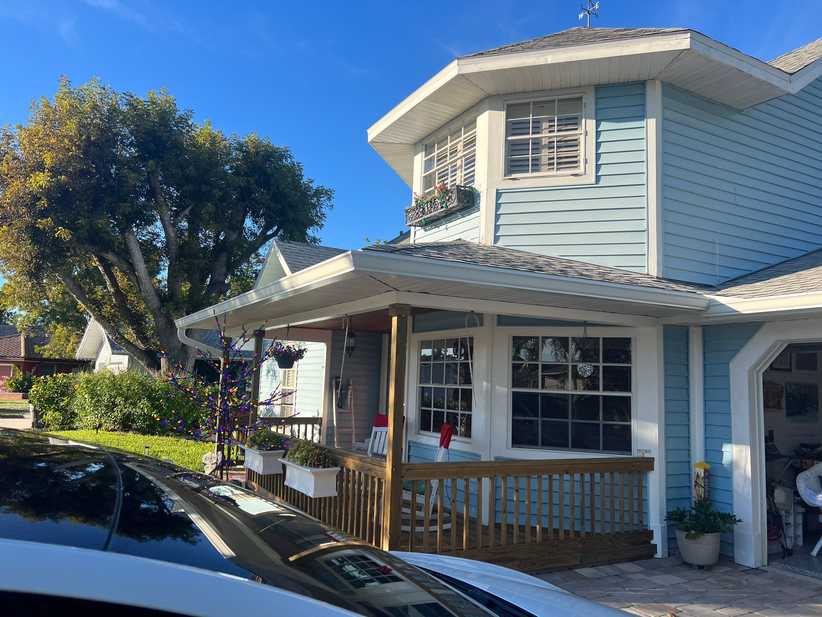 Splash Guard Gutters and 6-Inch Gutter installation in Fort Myers FL by Gutter Professors