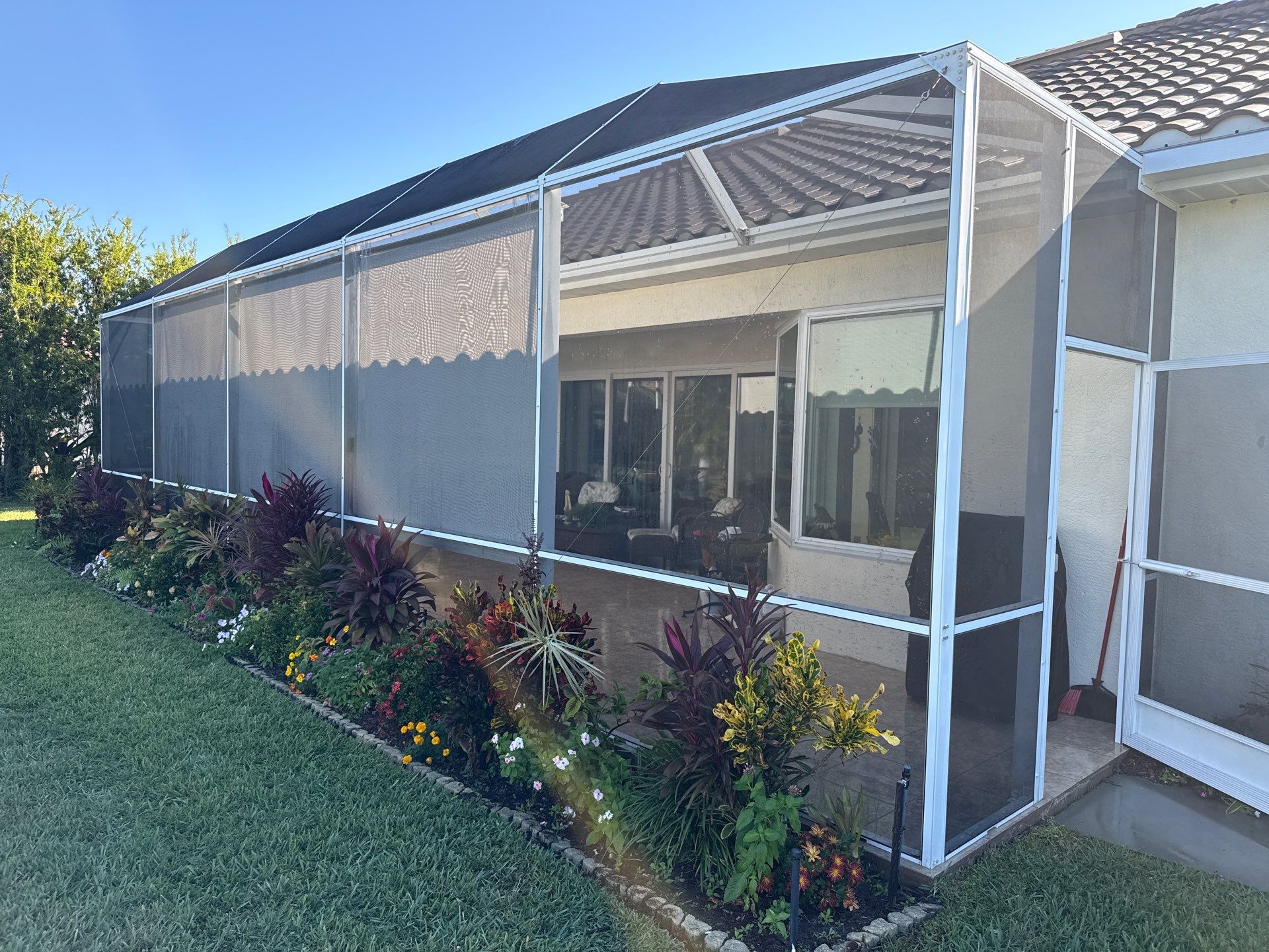 University Park Lanai Transformation | Screen Enclosure & Shade Cleaning by Sunshine AquaWash