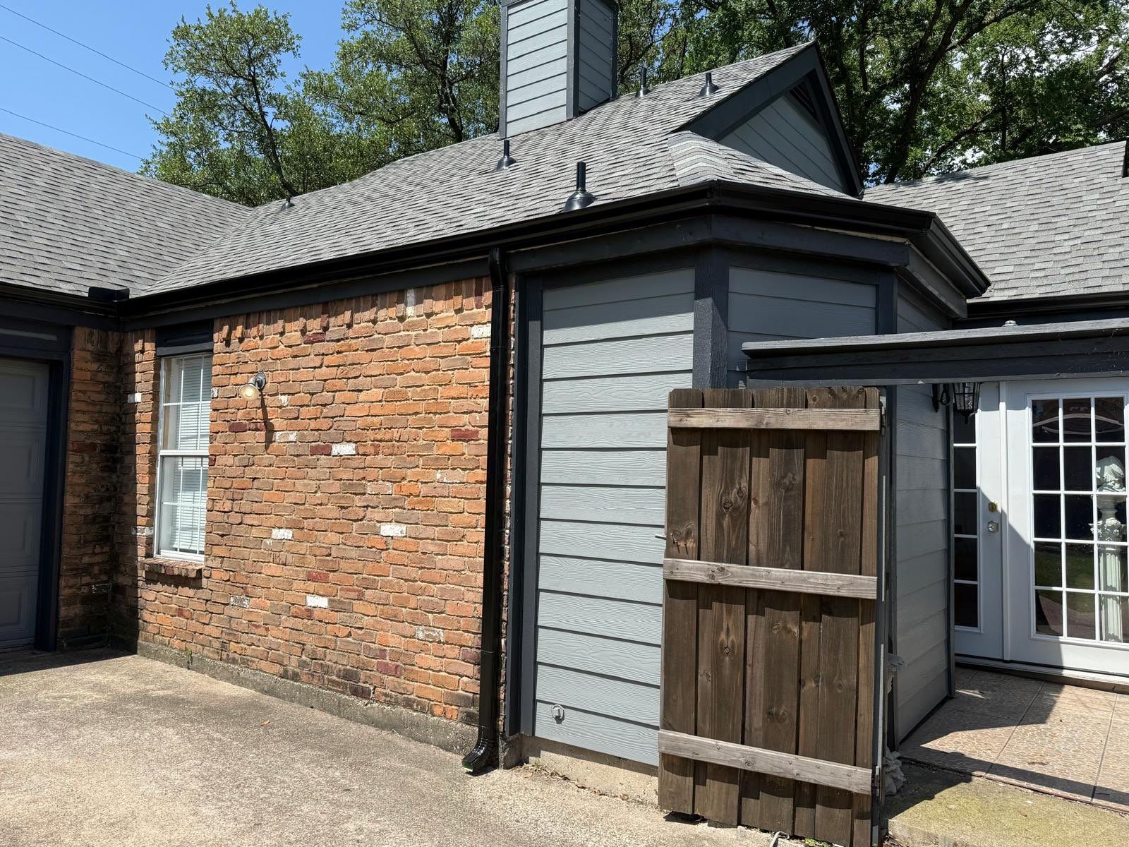 Project in Dallas by Armor Roofing | Exteriors