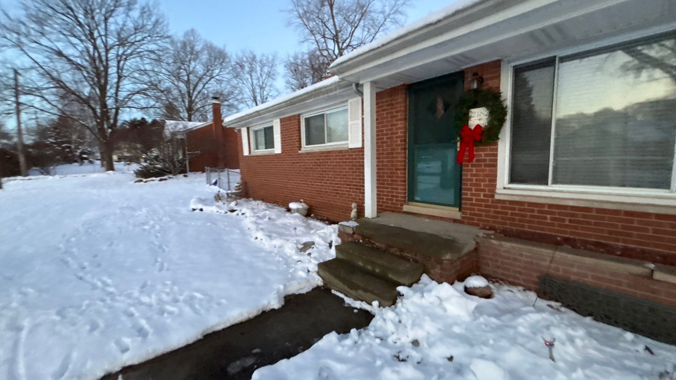 Roof Replacement using Owens Corning Onyx Black by 180 Contractors