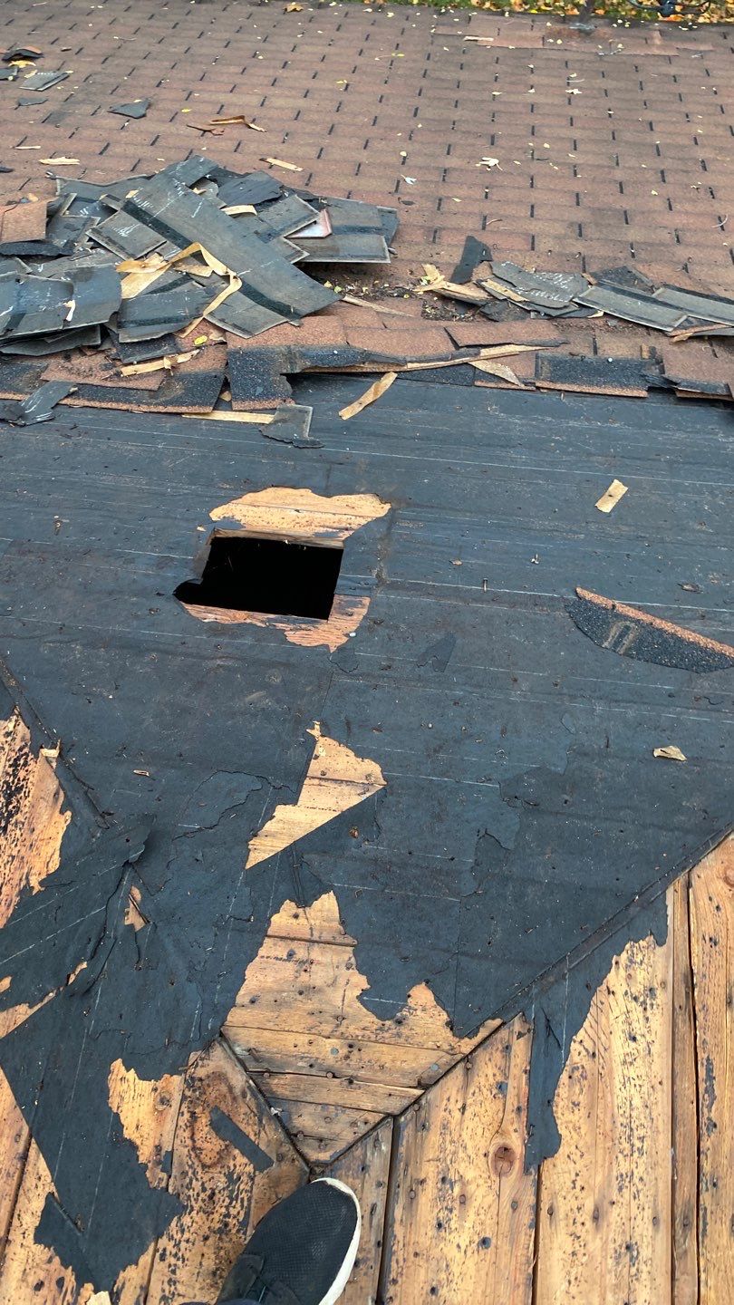 Roof Replacement using CertainTeed Landmark by 180 Contractors