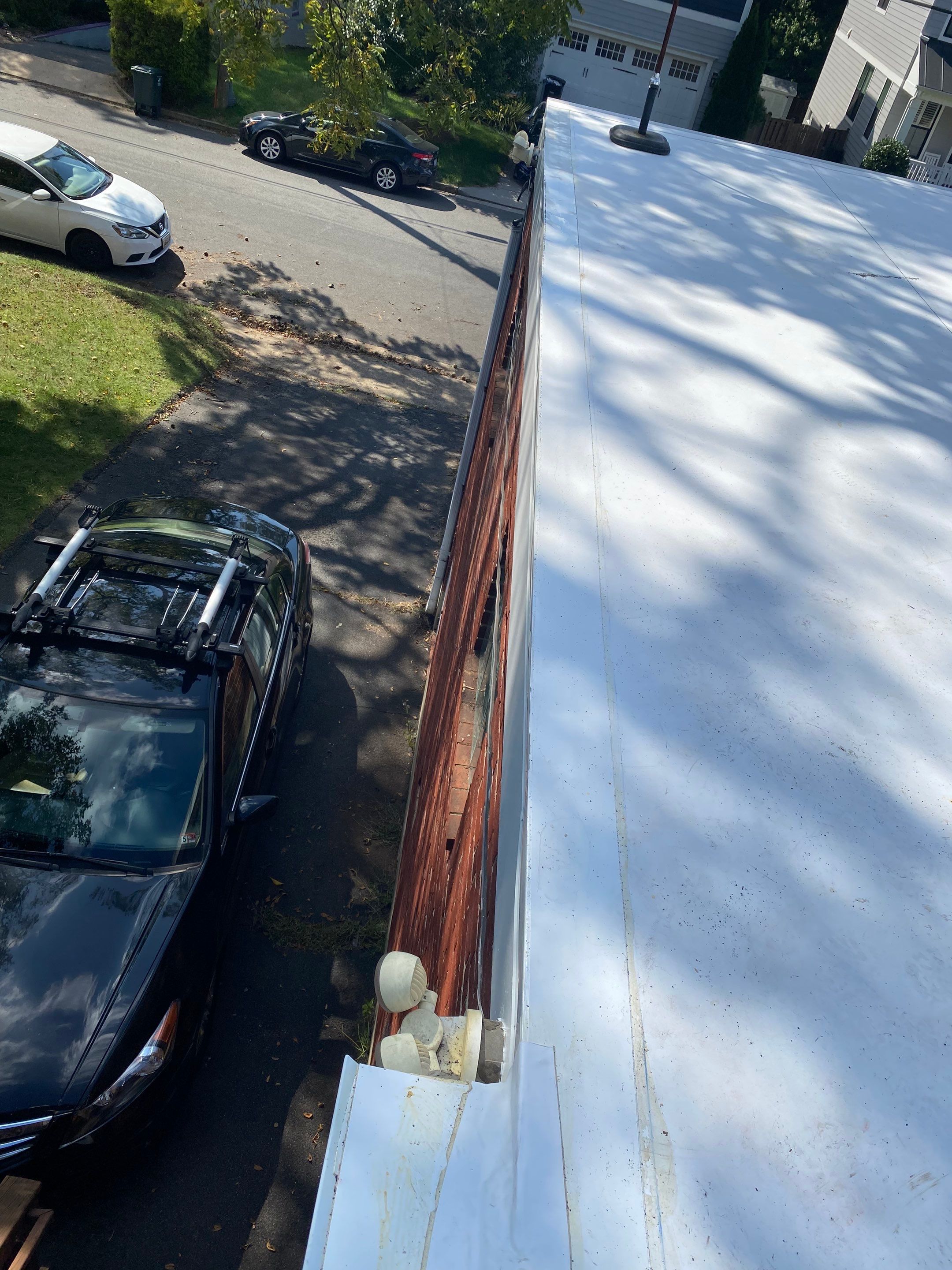 Arlington: CertainTeed Landmark Designer Shingles in Colonial Slate by RM Banning, Inc.