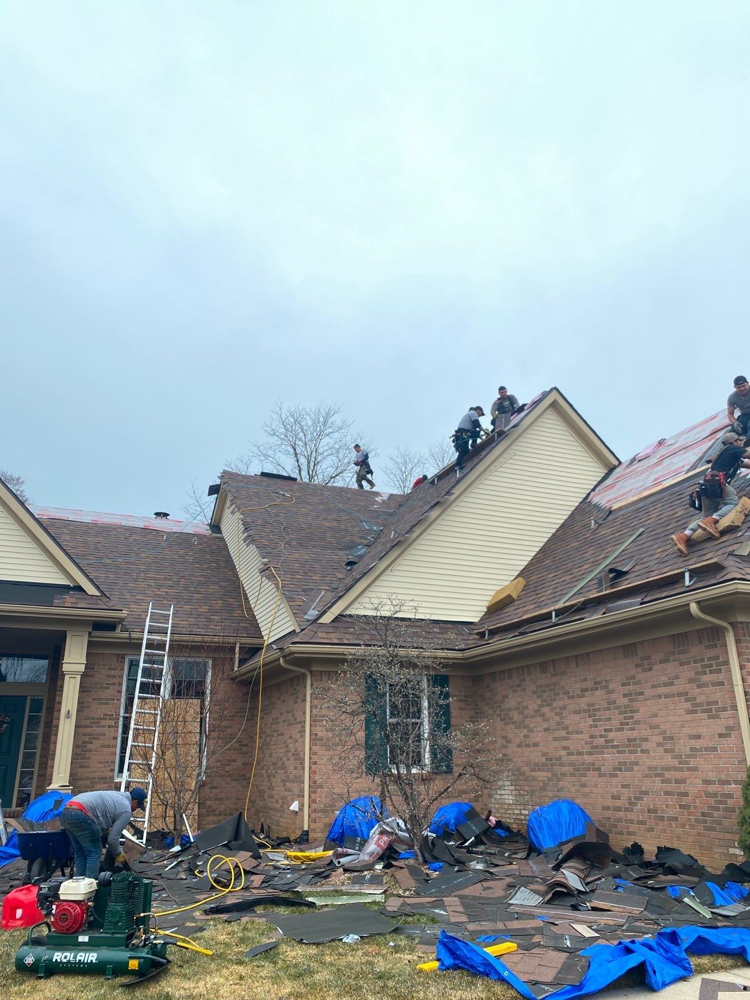 Roof Replacement using Owens Corning by 180 Contractors