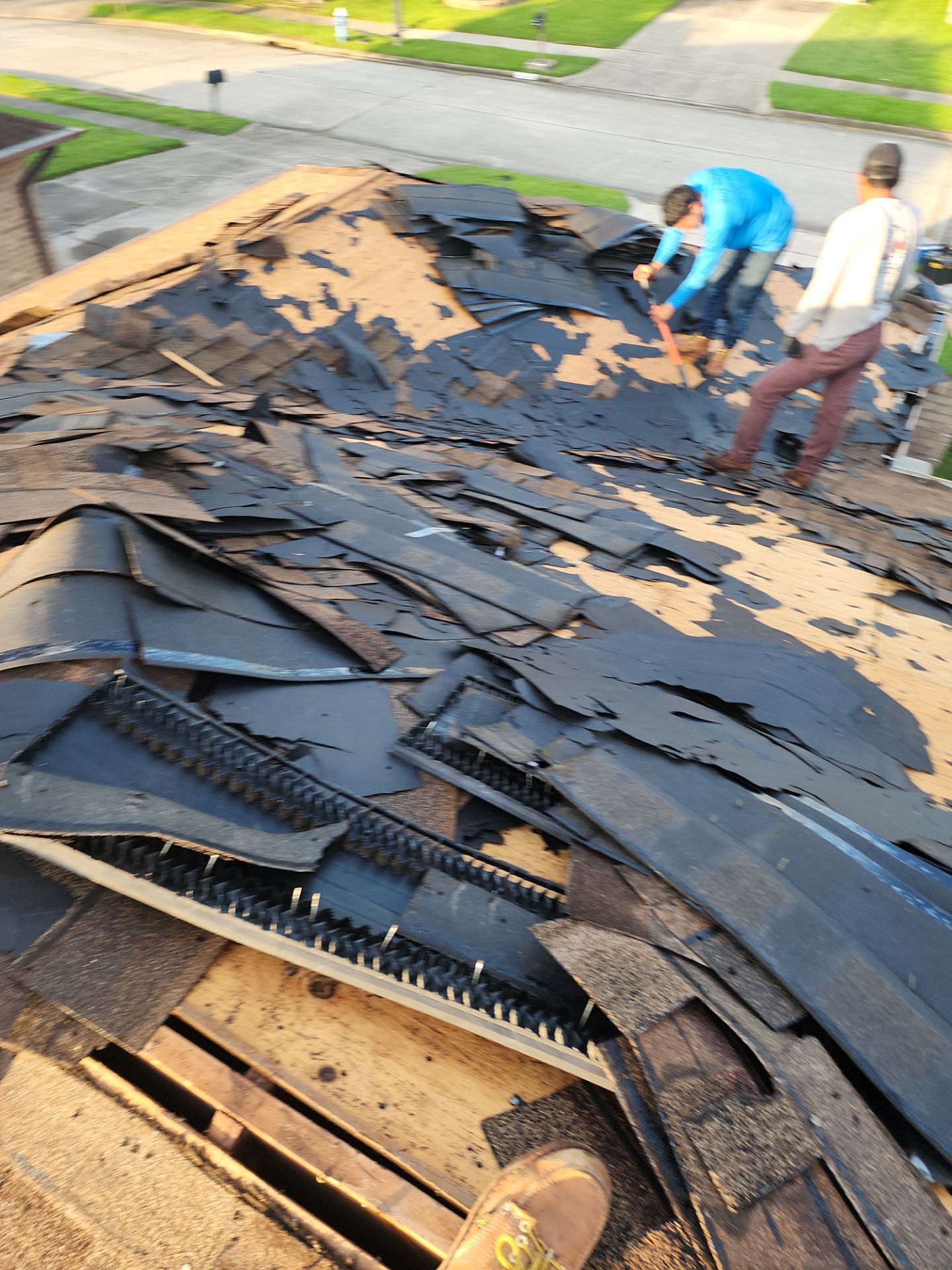 Residential Roofing Repair using Owen's Corning Duration (Lifetime) Shingles by Roof Repair Company