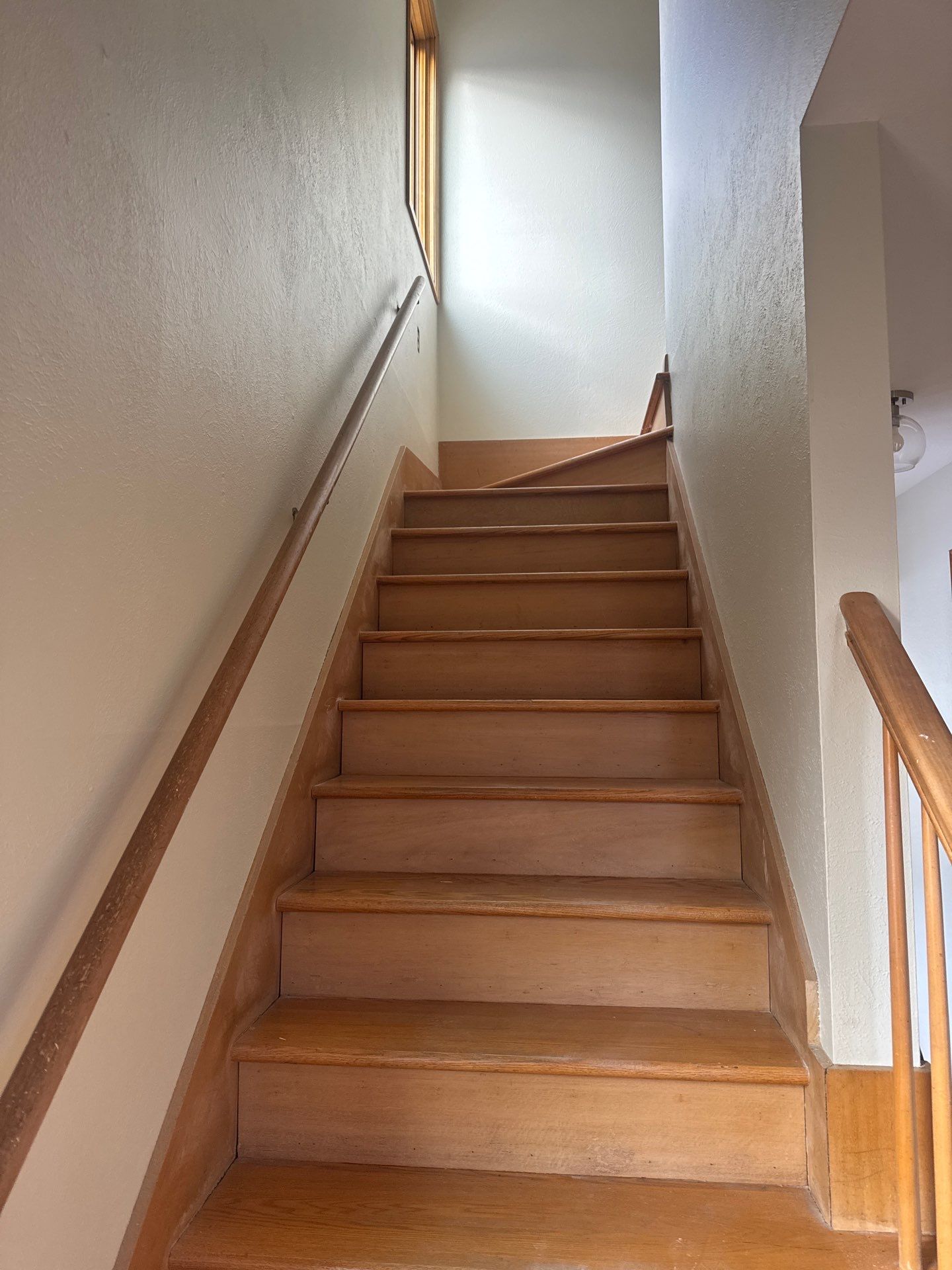 Full Interior Repaint to put the house up for sale by Midwest Paint LLC