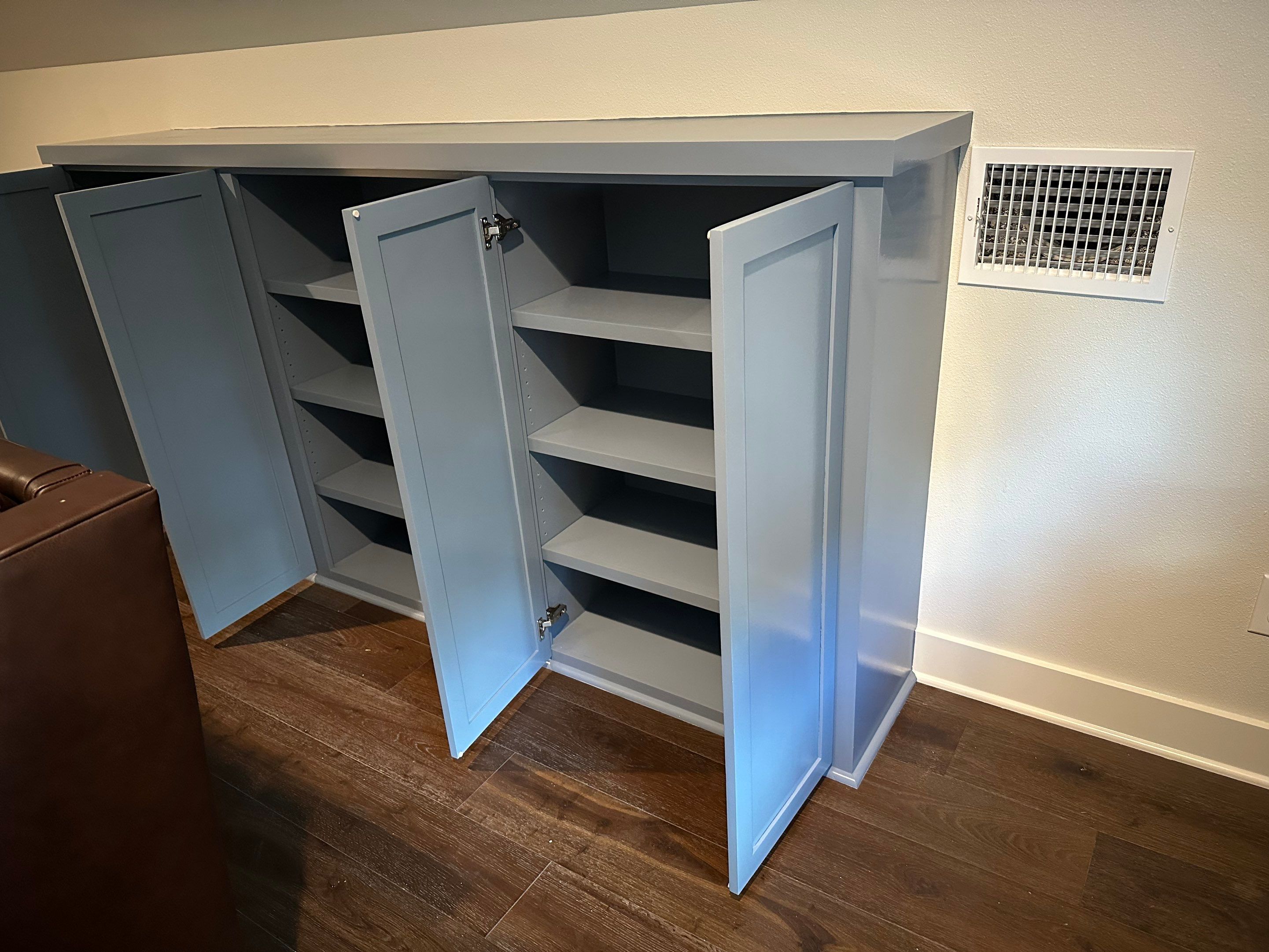 Custom Cabinet Painting | Hollytree, Tyler, TX 🎨✨ by Quality Coats Painting