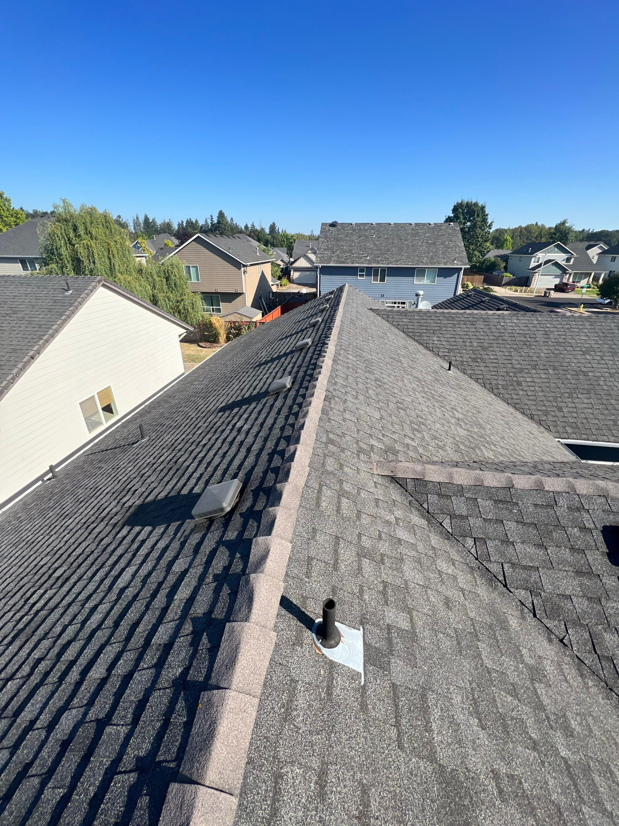 Residential Re-Roof in Albany Oregon by Orezona Building & Roofing Company, Inc.