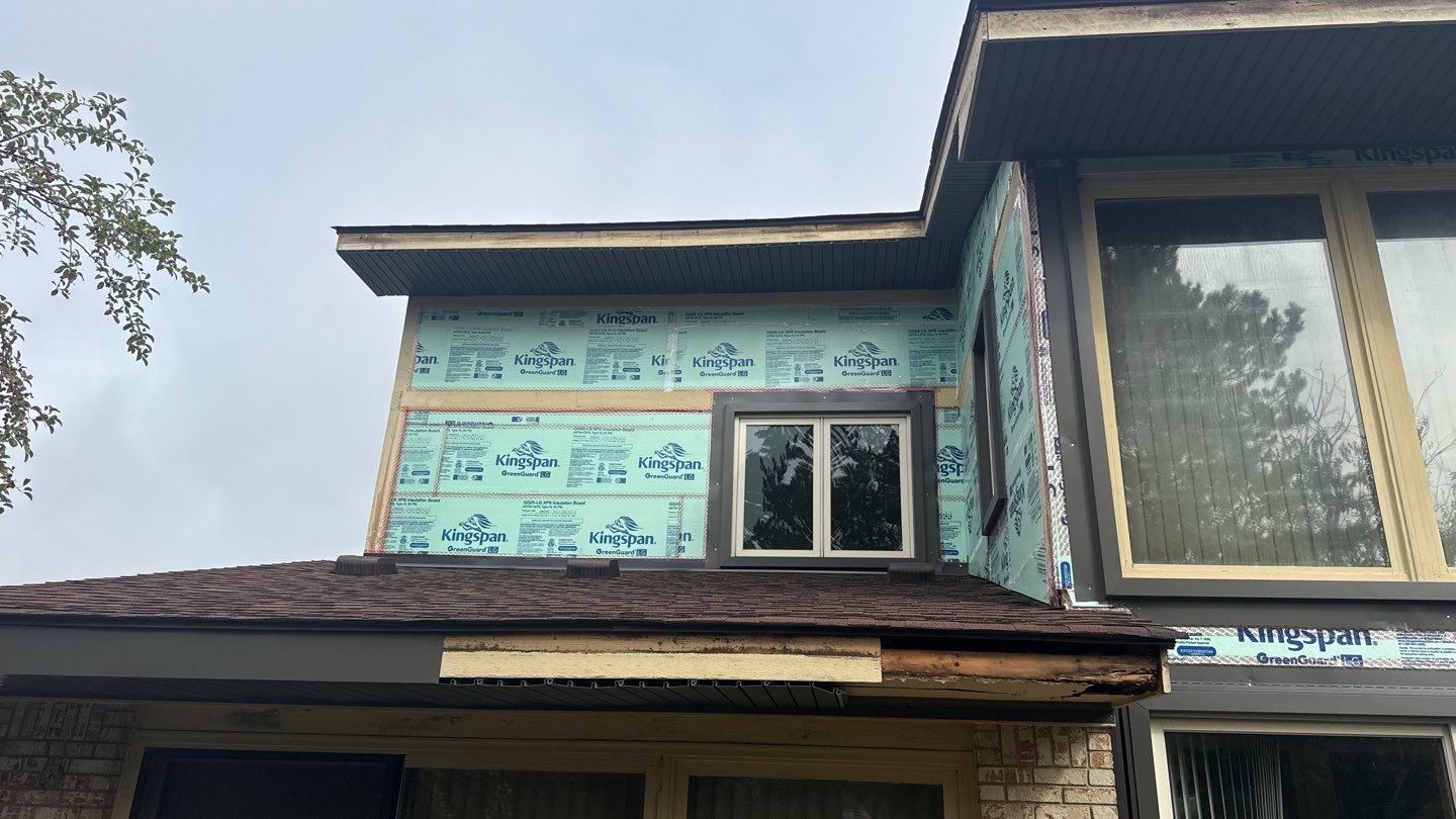 Siding Replacement using Alside S7 Cedar Mill Grain Cast Iron by 180 Contractors