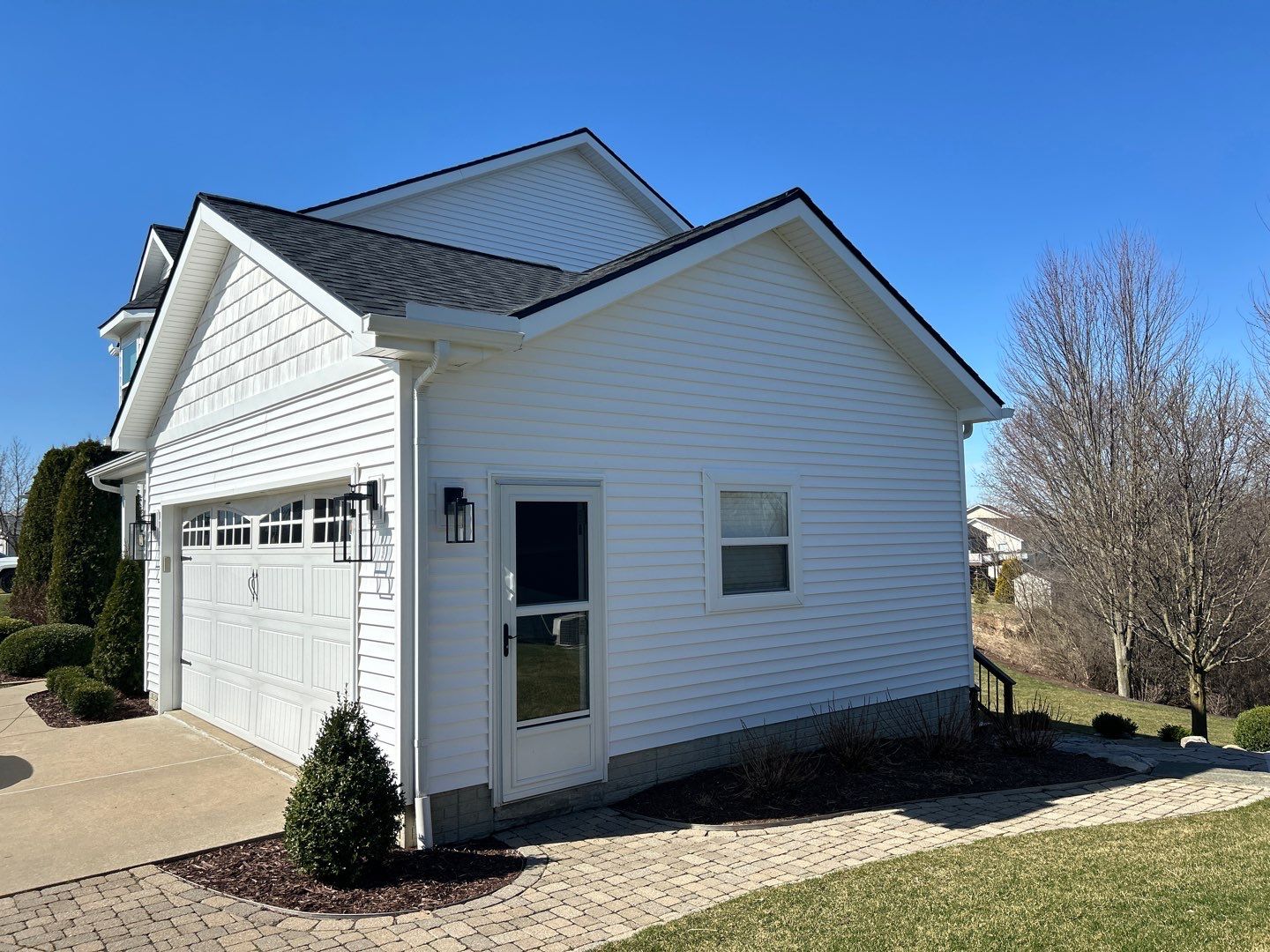 Siding Replacement using Certainteed Classic Restoration D4 by 180 Contractors