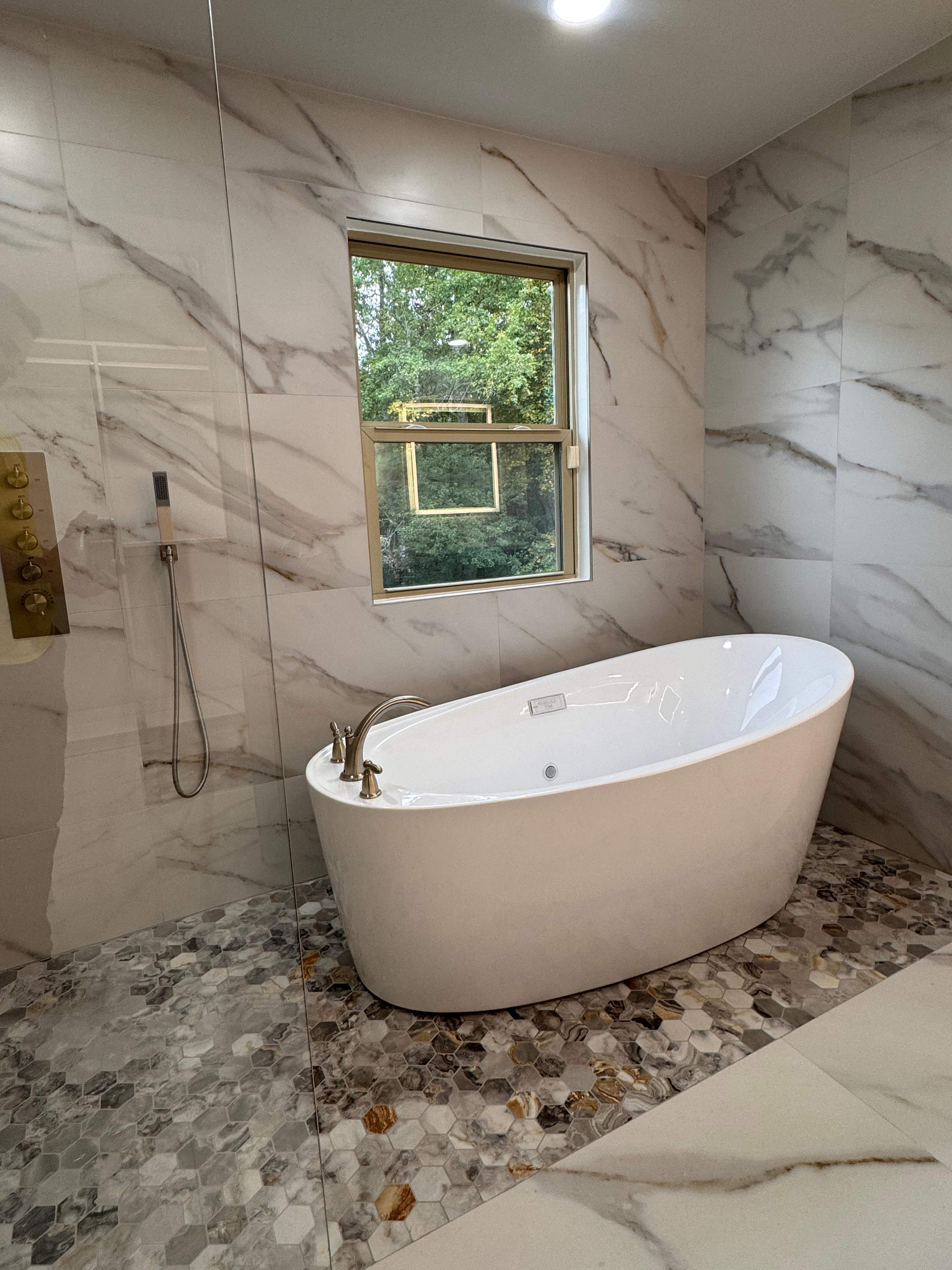 Master bathroom renovation by Prudencio