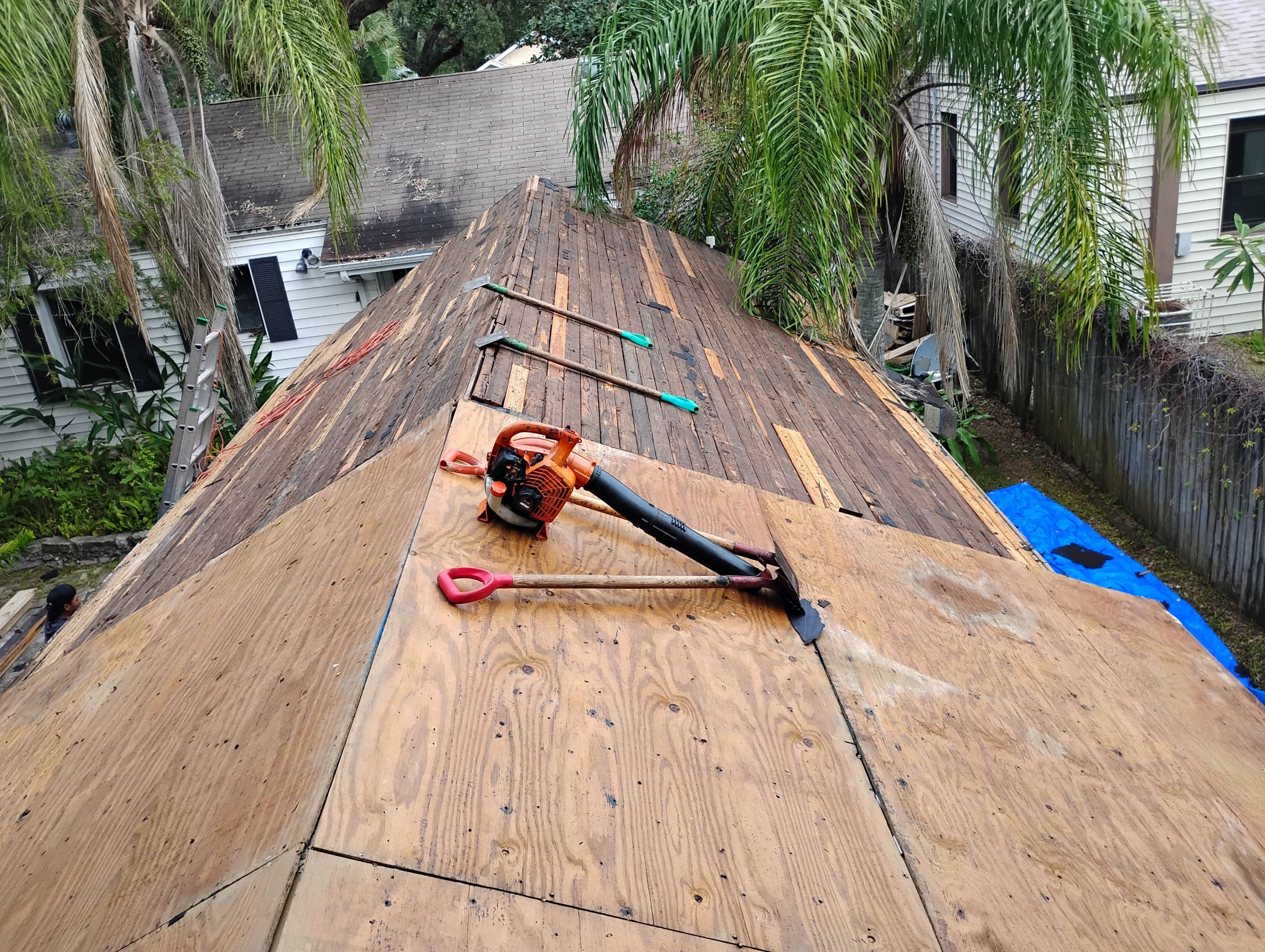 Weathered Wood Shingles by Reimagine Roofing