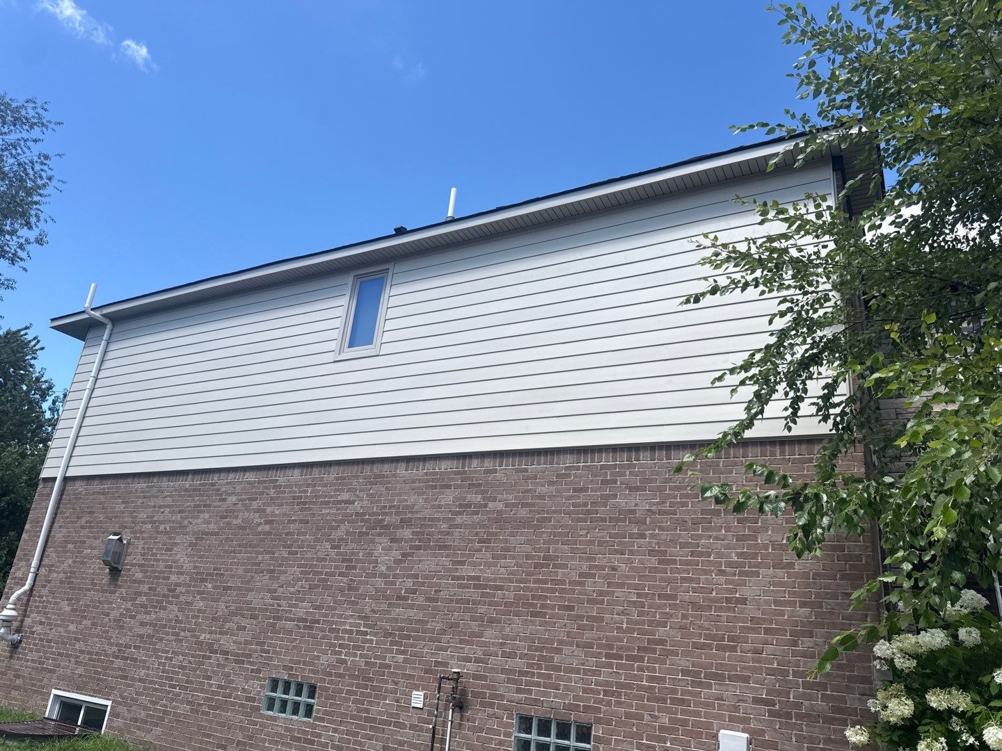 Siding Replacement using Alside S7 Cedar Mill Grain Composite by 180 Contractors