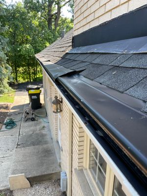 Turtle Shell gutter protection installation in Oak Brook, IL 60523, photograph 8