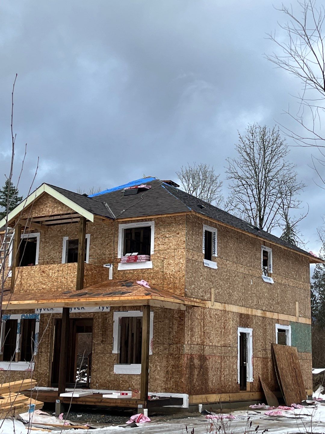 Residential Roofing Installation using OC Oakridge shingles by Top Notch Roofing Inc