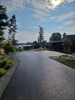 Asphalt Driveway Repair | Freeland 