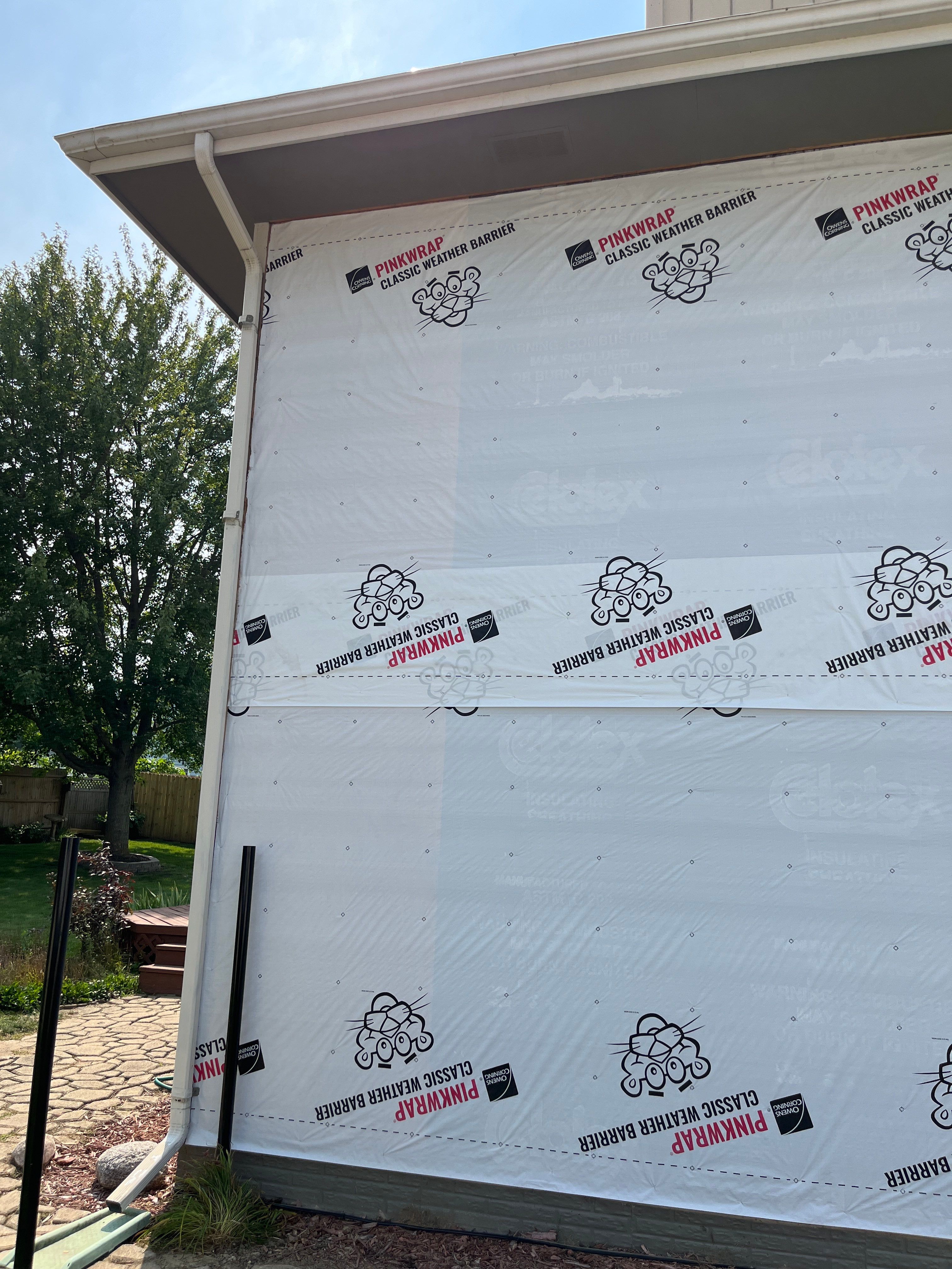 Vinyl siding in Pleasant Hill, IA by Blu Ember Properties