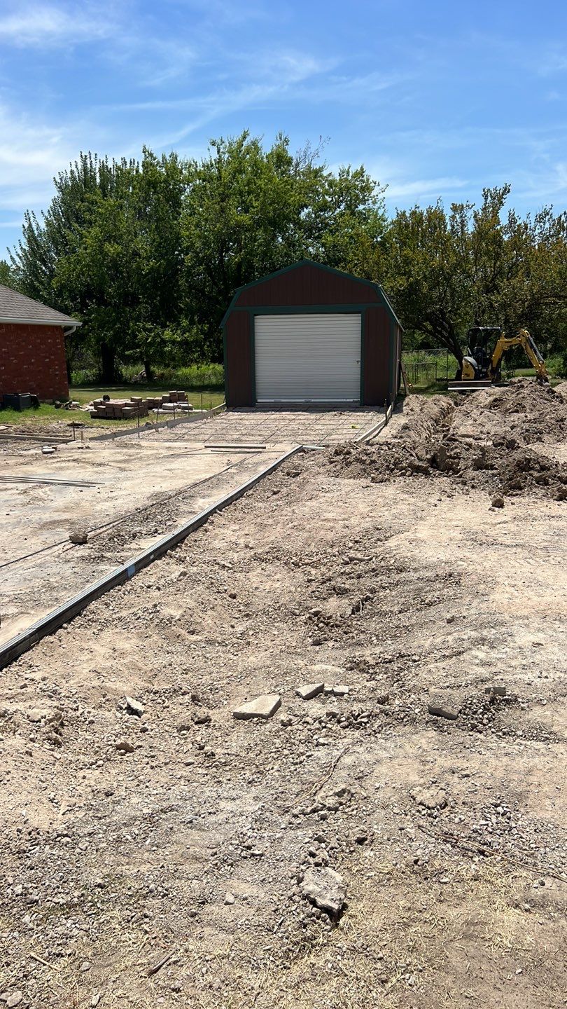 1000' Drive and Patio using Concrete by Clays Services Inc