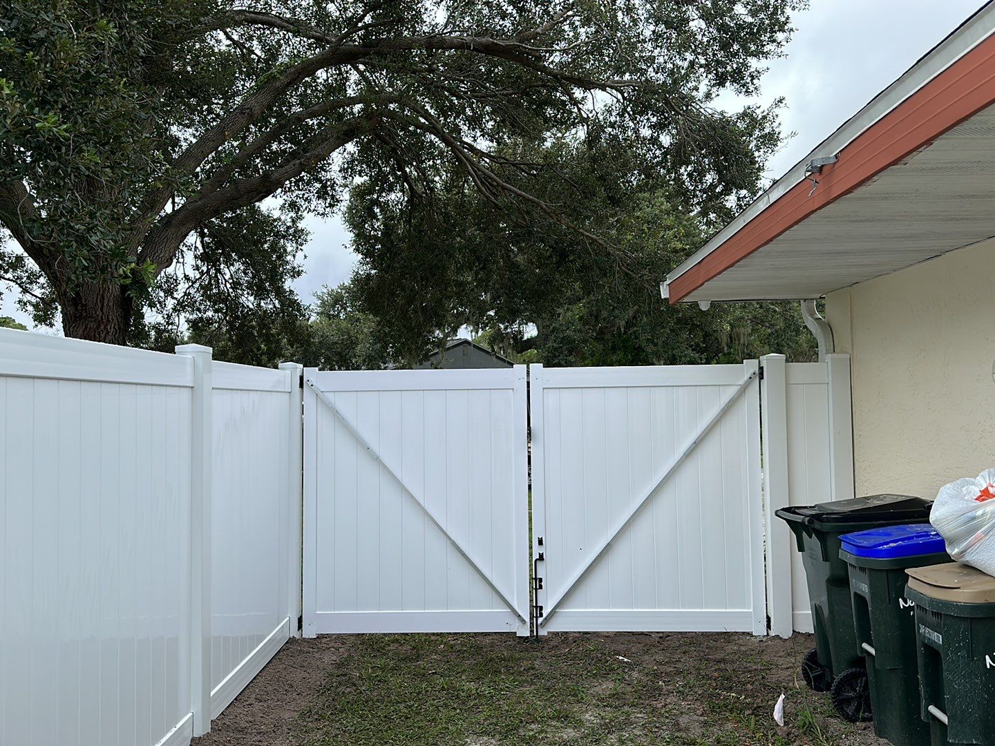 Vinyl Fence Installation using Vinyl Privacy Fence  by Asap fence and gates, LLC
