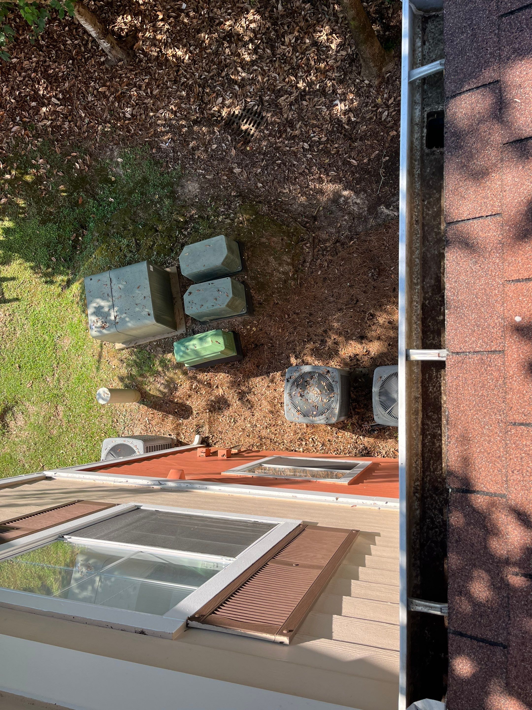 Commercial gutter cleaning Tallahassee, FL after photo with clean gutters