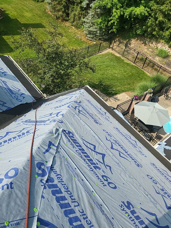 ATLAS PINNACLE COLOR: HEARTHSTONE by Eagle Eye Roofing