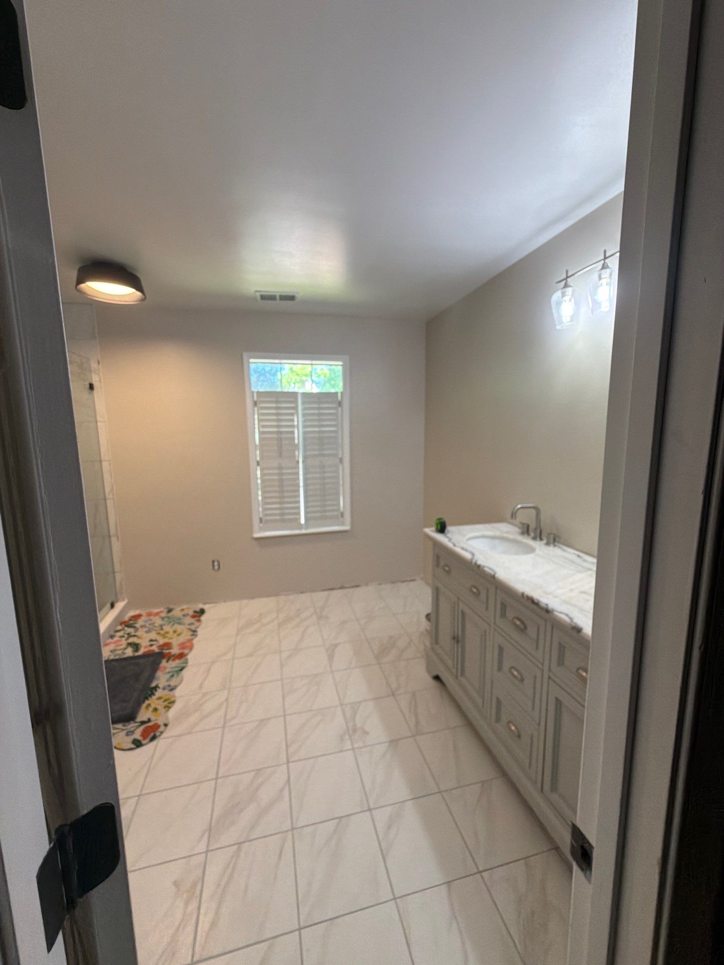 Residential - Virginia Beach  by Rodriguez Drywall And Paint 