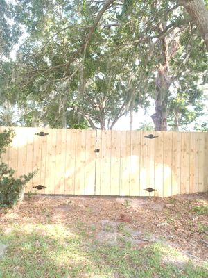 Sarasota, FL 6ft. Tall Treated Board on Board Wood Fence