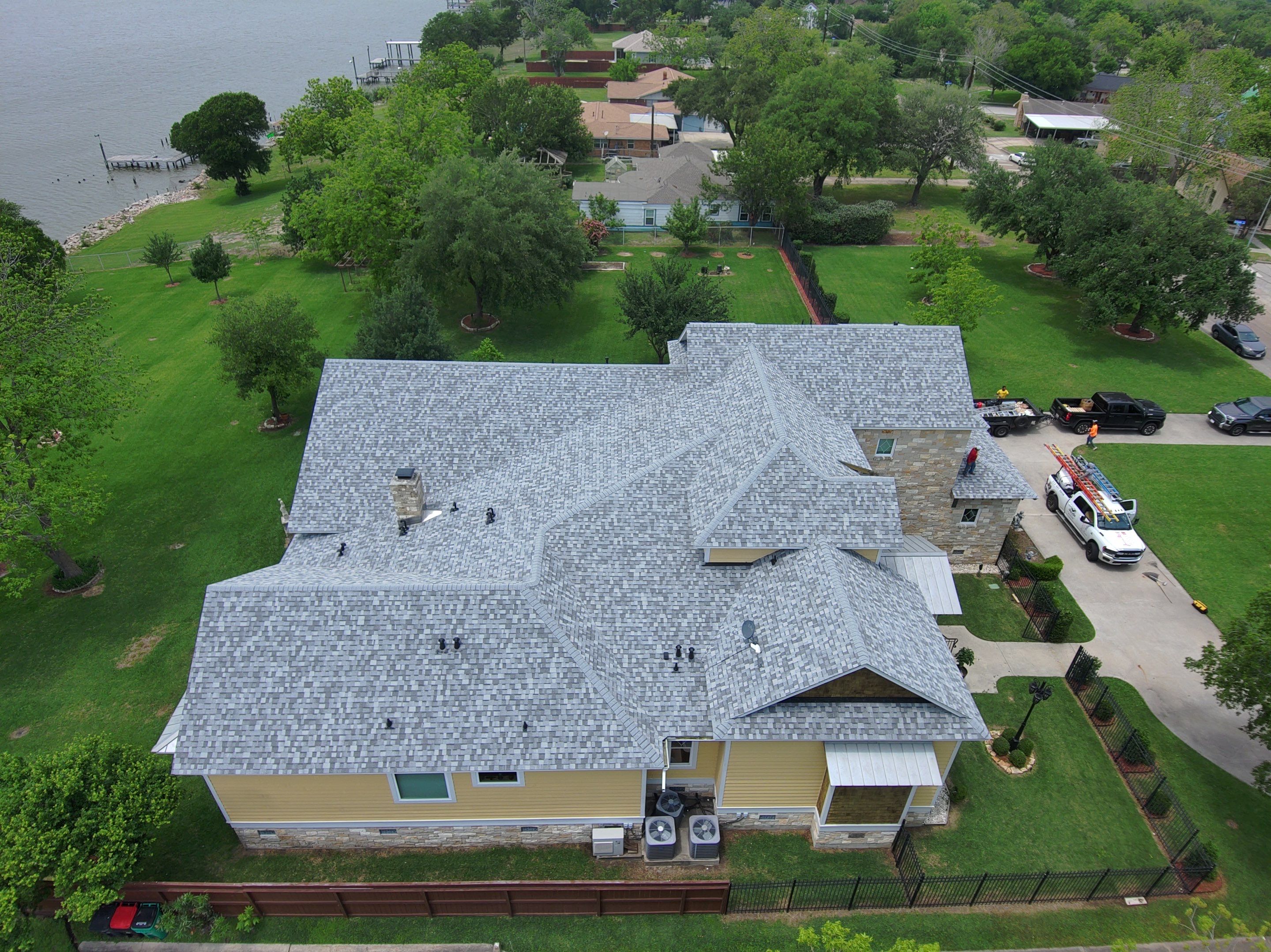 Residential Roofing Installation using Owen's Corning Duration (Lifetime) Shingles by Roof Repair Company
