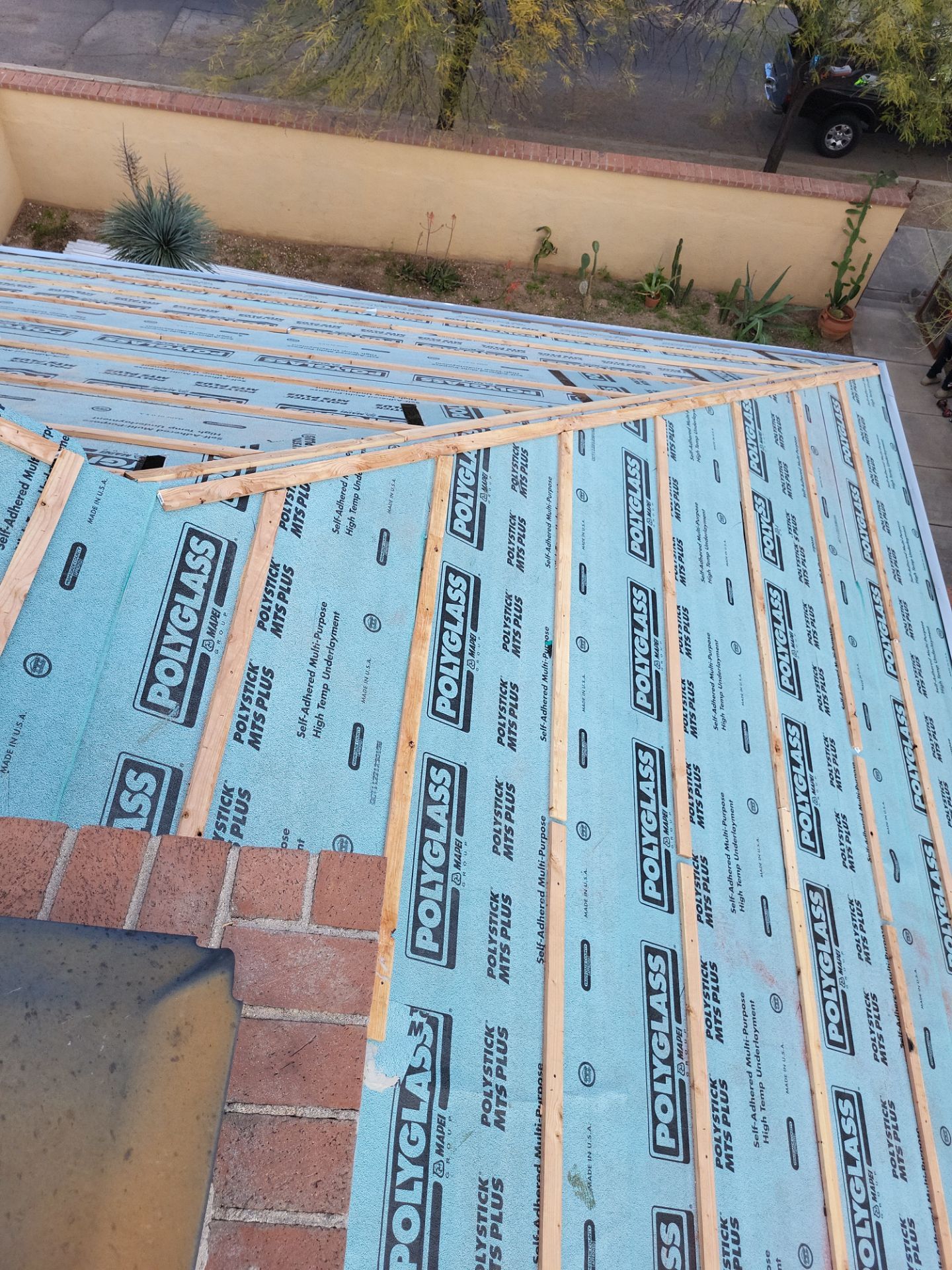 Metallic Silver Exposed Fastener by Reimagine Roofing