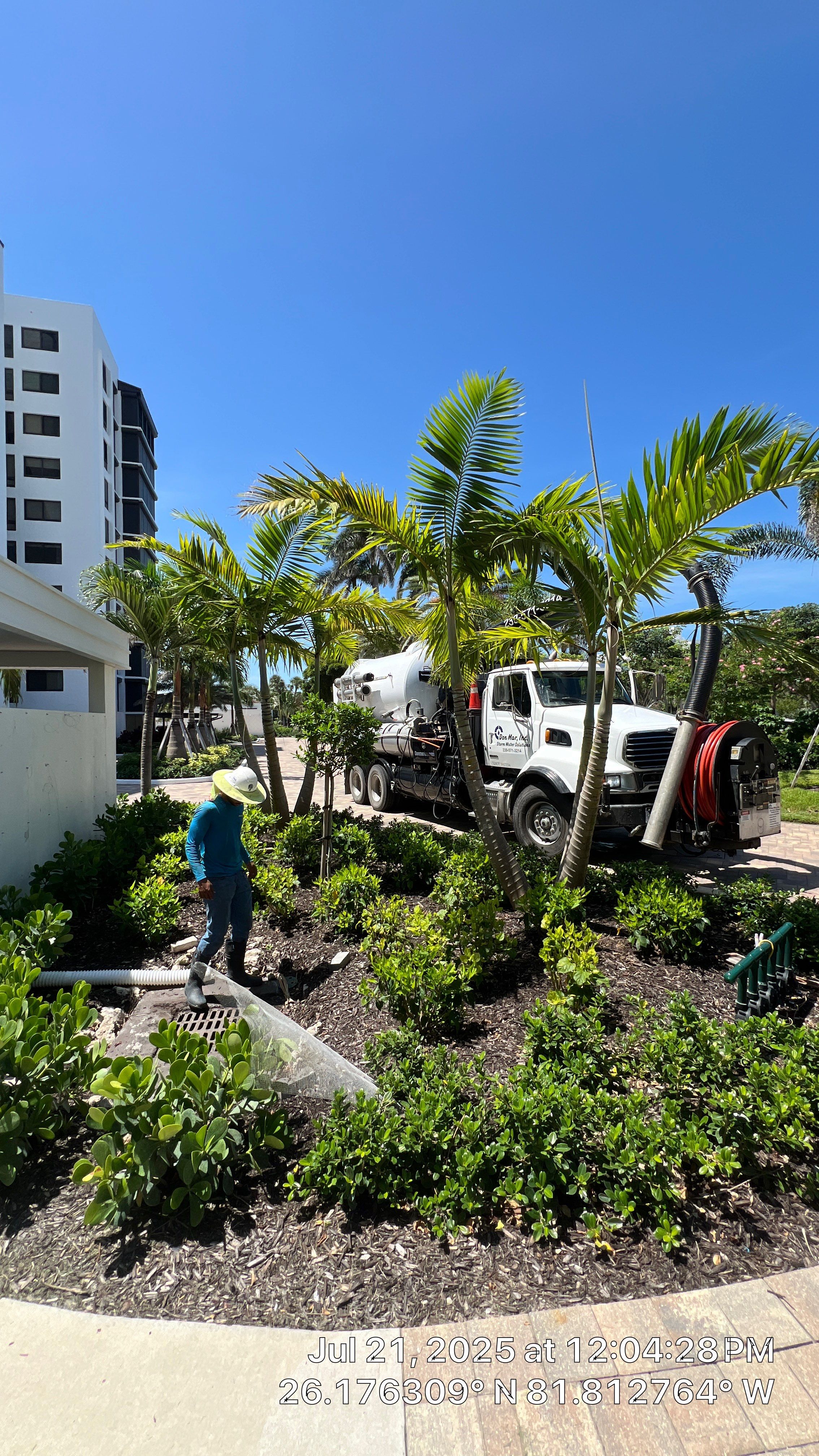 Naples Condo Complex Stormwater System Maintenance and Hurricane Cleanup by APS Power & Water