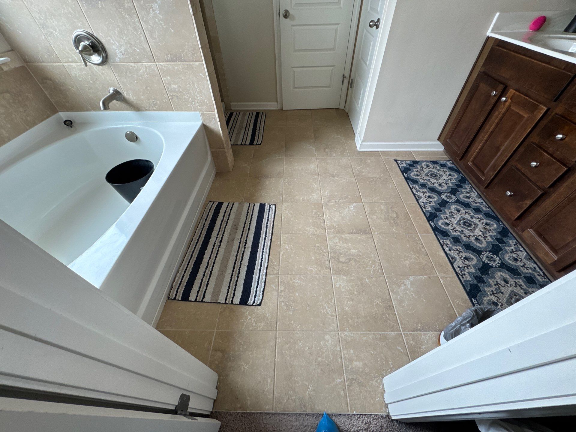 Master bathroom renovation by Prudencio