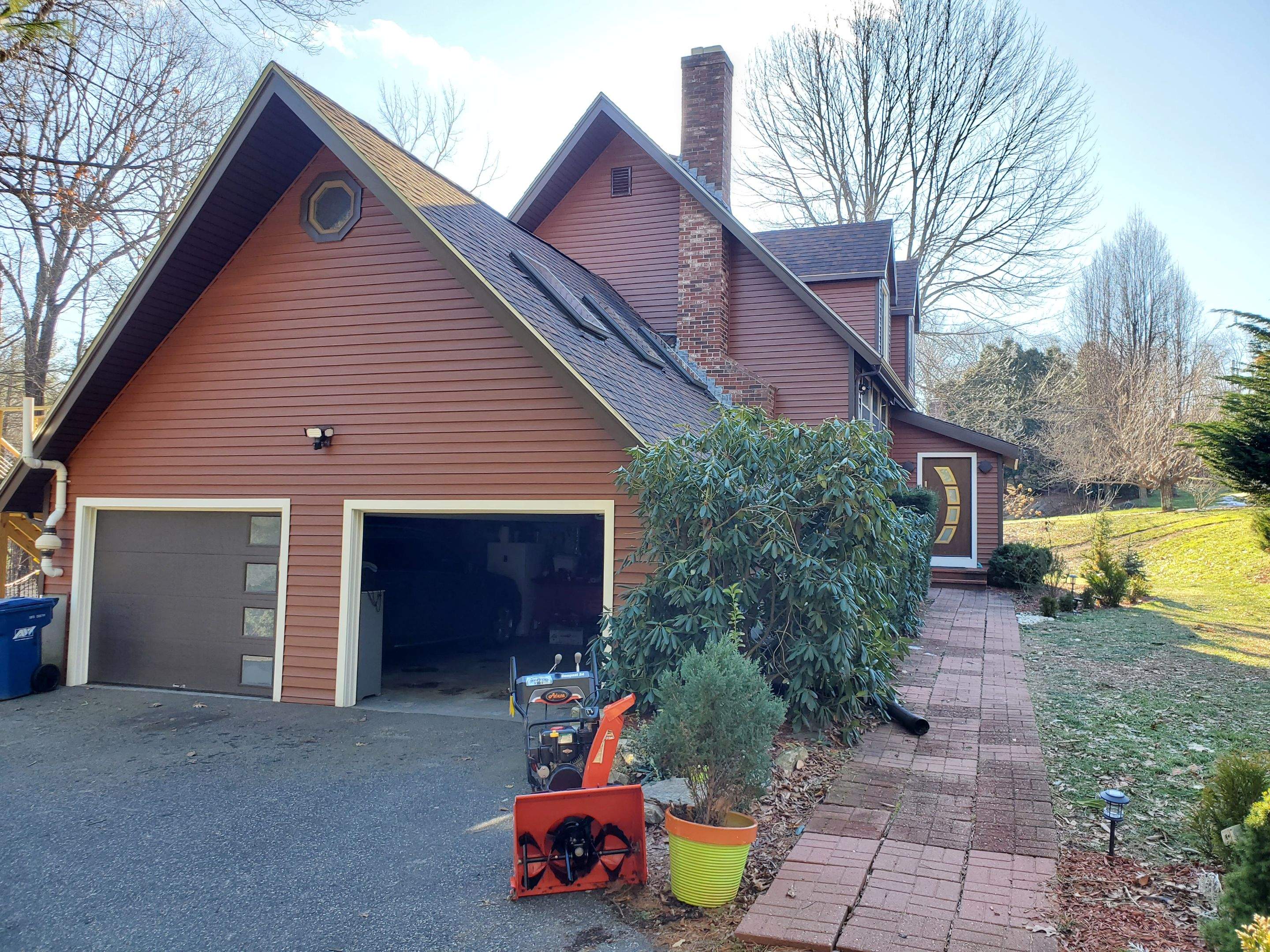 Siding Installation using CertainTeed by UBrothers Construction