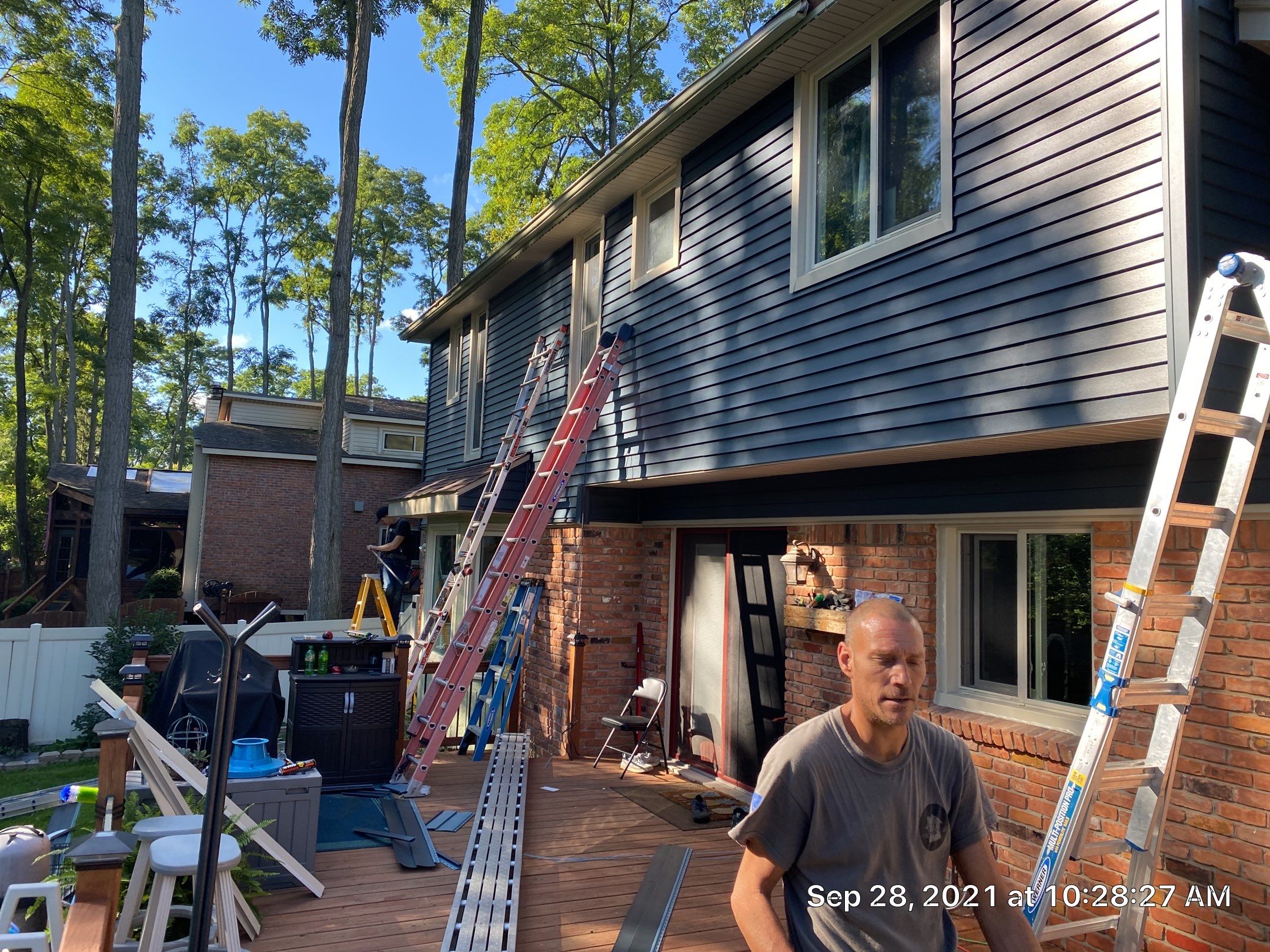 Siding Replacement using CertainTeed Restoration Classic D5 by 180 Contractors
