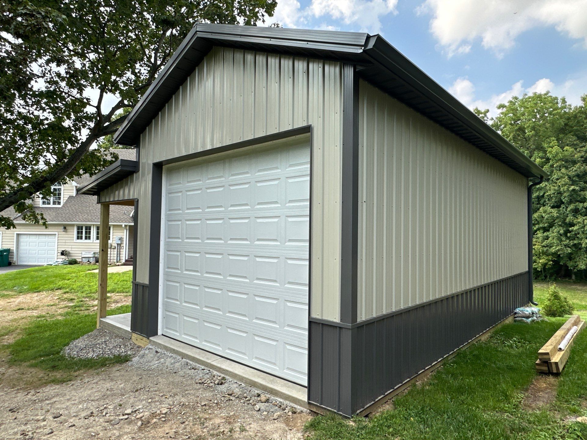Project in Arlington, IN by The Barn Builders 