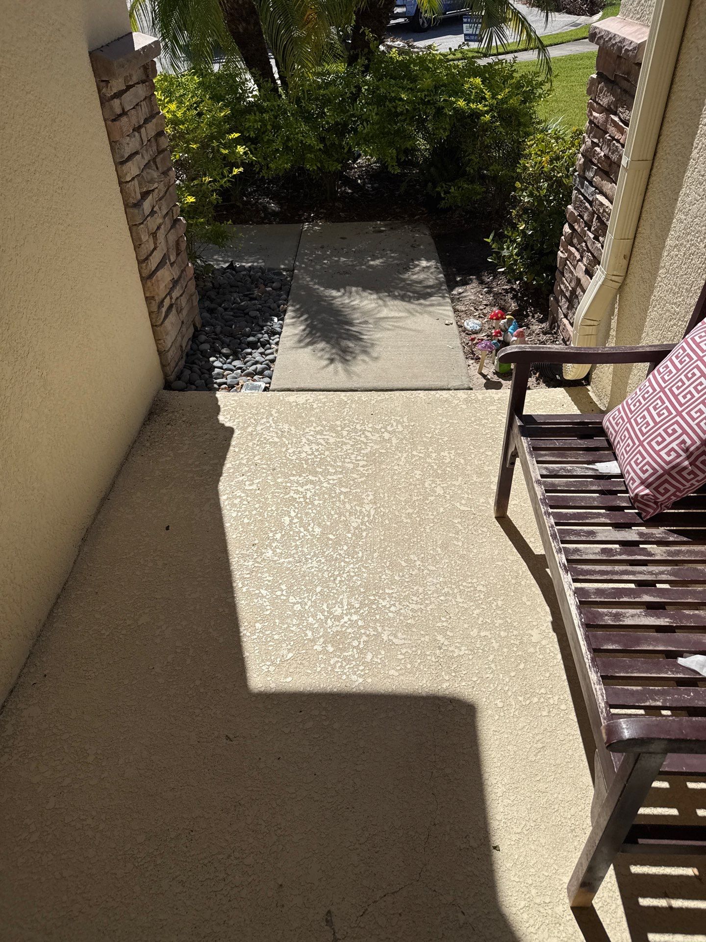 Concrete Driveway, Sidewalk, and Entryway Cleaning in Raven Crest, Bradenton, FL by Sunshine AquaWash