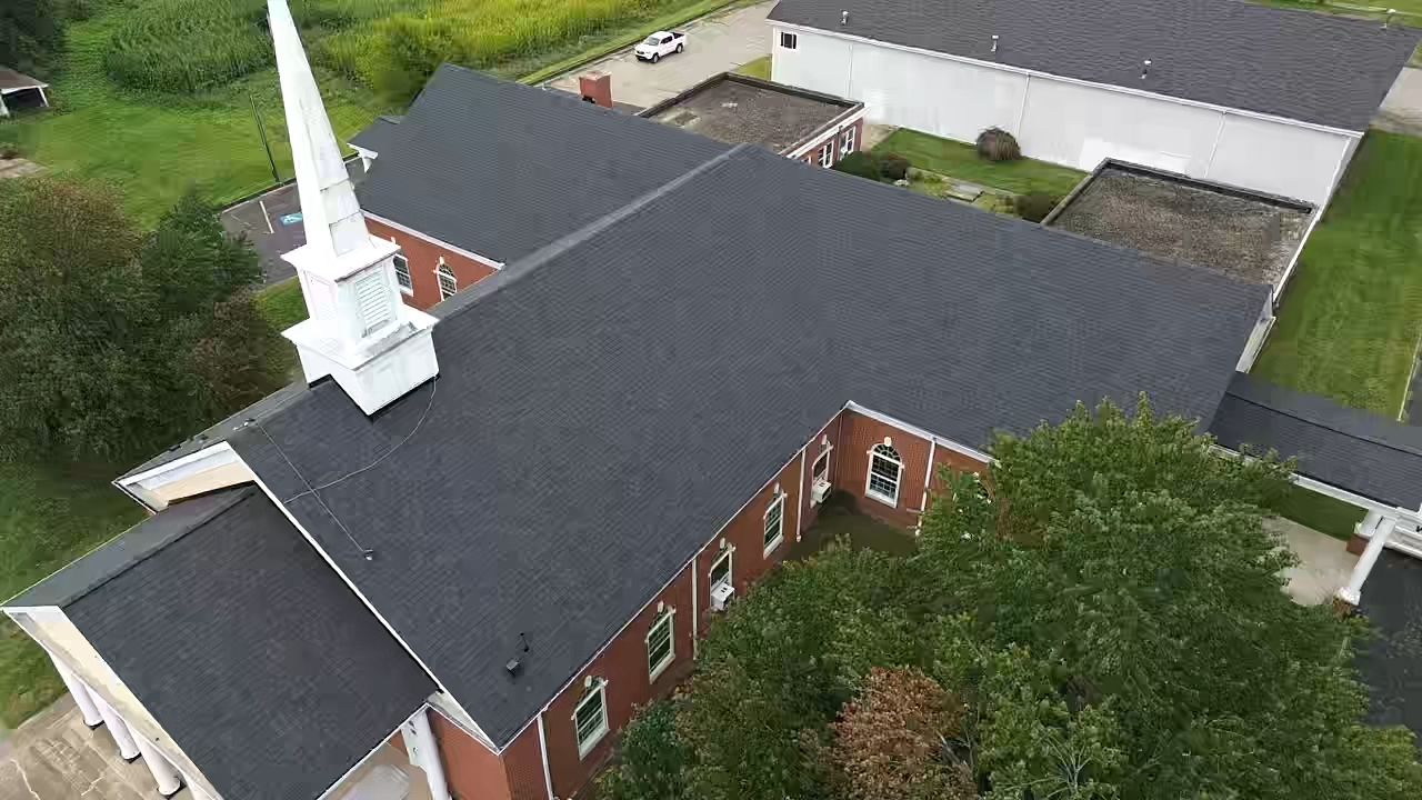 ATLAS PINNACLE COLOR: BLACK PRISTINE by Eagle Eye Roofing