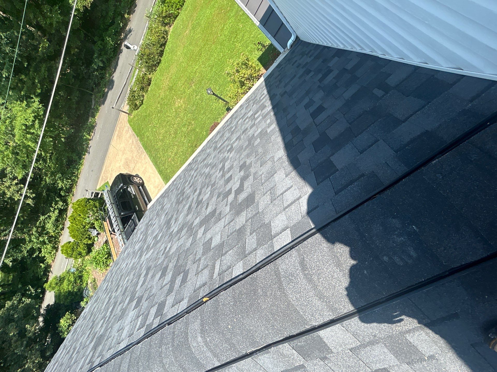 Lorton: Residential Roof with CertainTeed Landmark Pro in Max Def Moire Black by RM Banning, Inc.