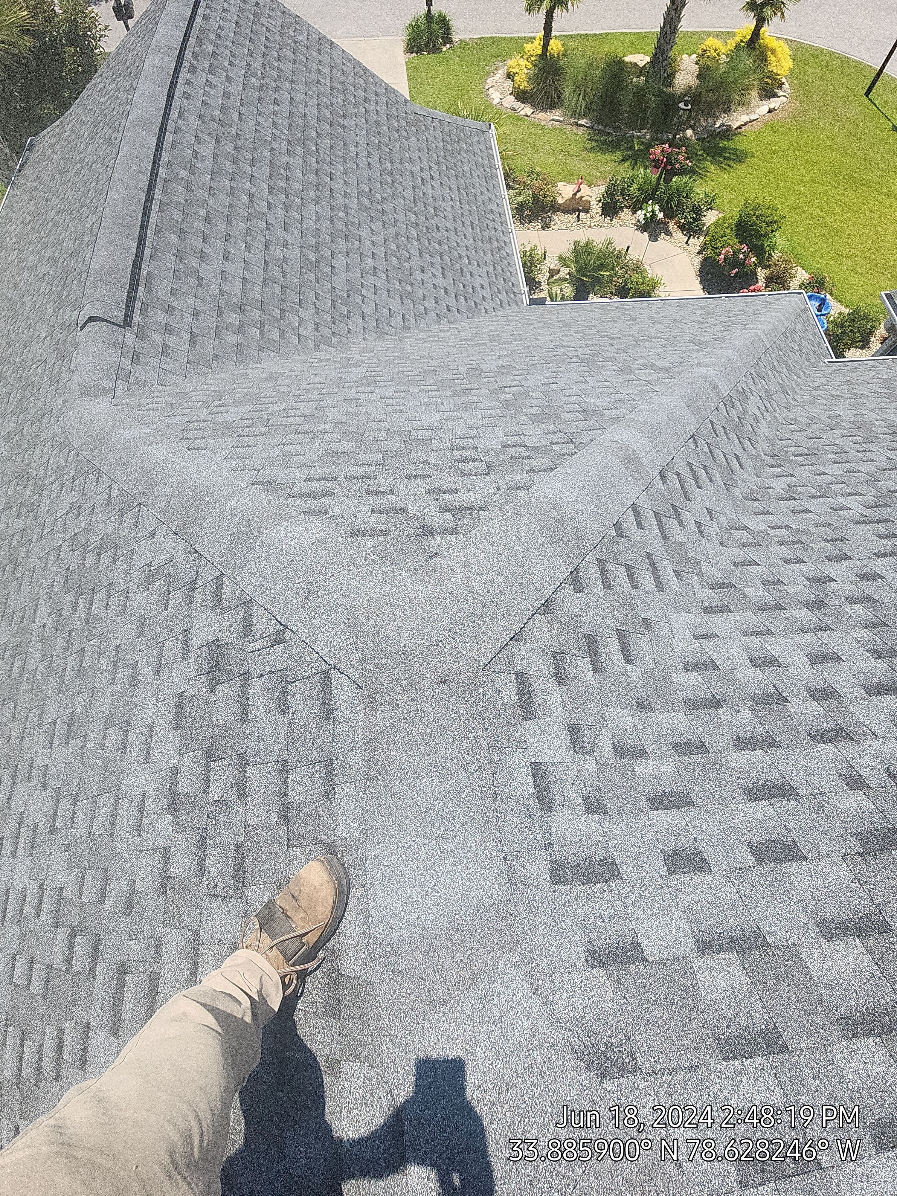 GAF HDZ - Pewter  by Linta Roofing