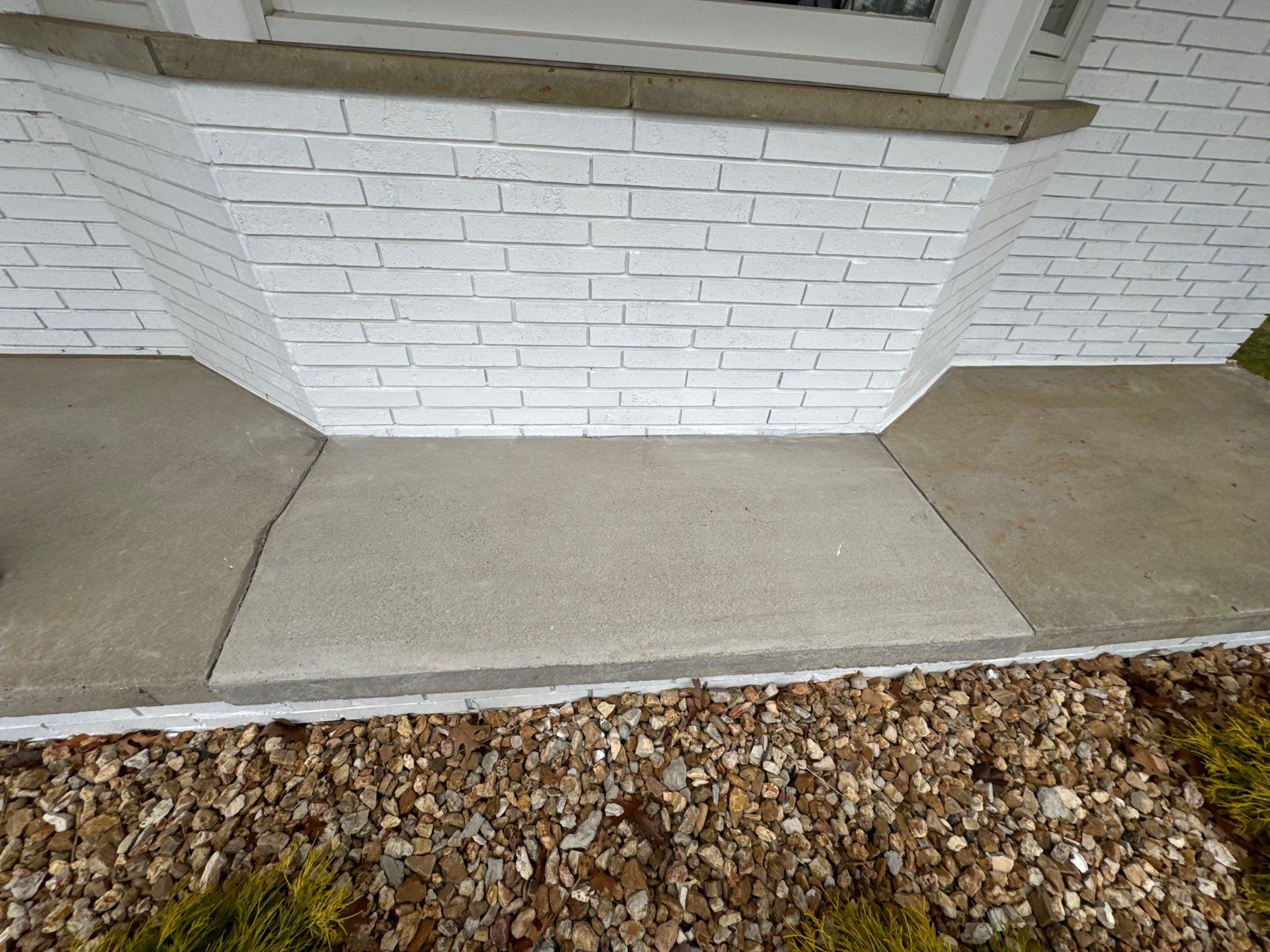 Garage and patio epoxy floor by Gordon Painting
