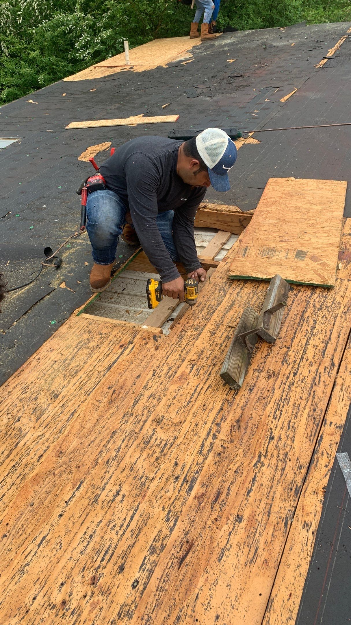 Residential Shingle Reroof using CertainTeed XT25 by Hostetler Roofing