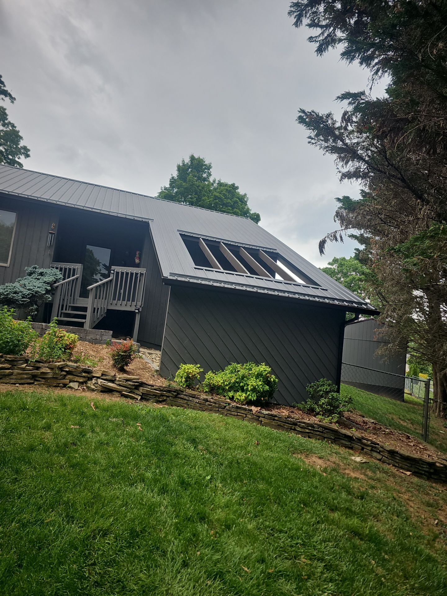 Miles Residence by Omnia Roofing