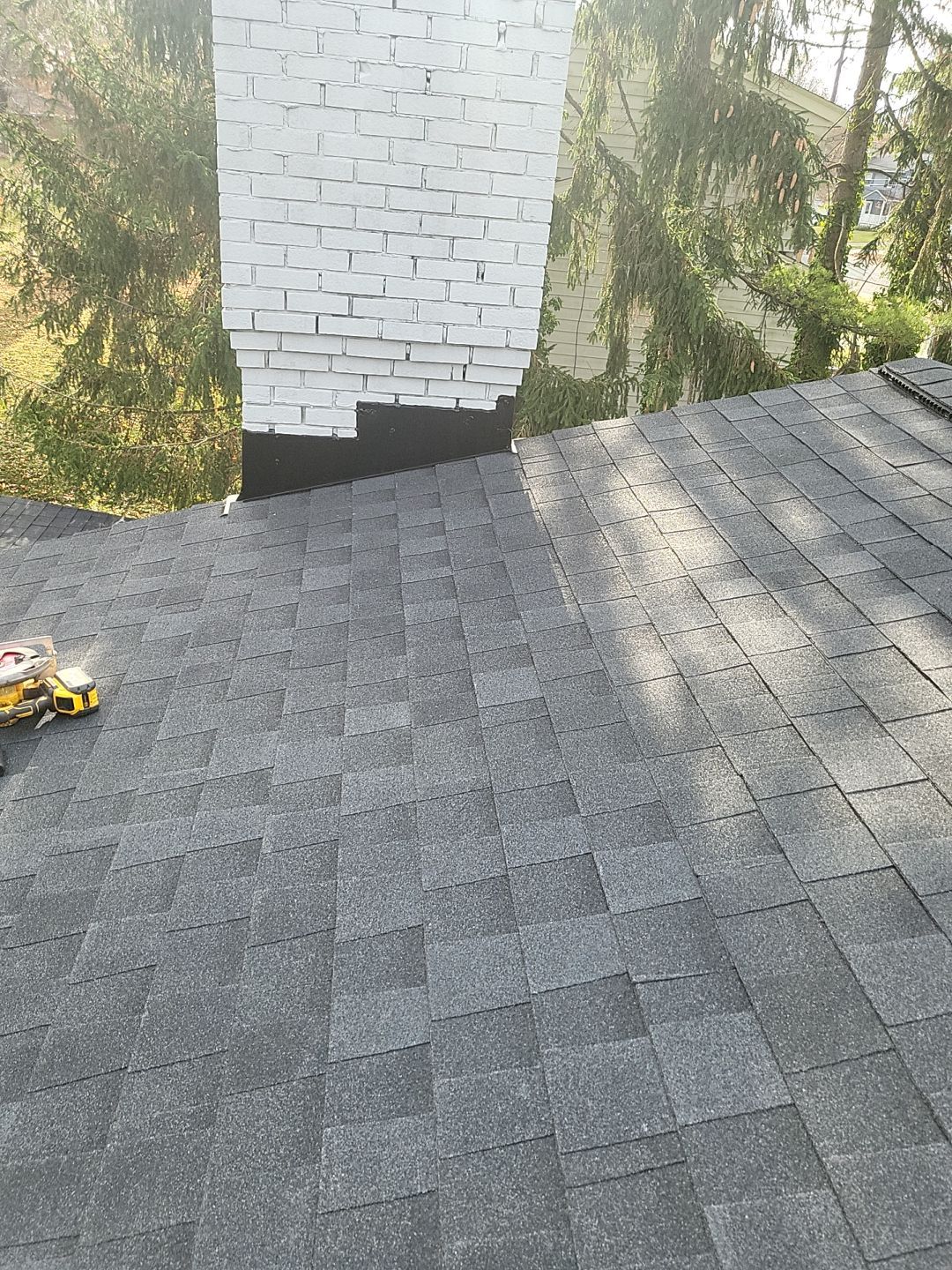 ATLAS PINNACLE COLOR: BLACK SHADOW by Eagle Eye Roofing