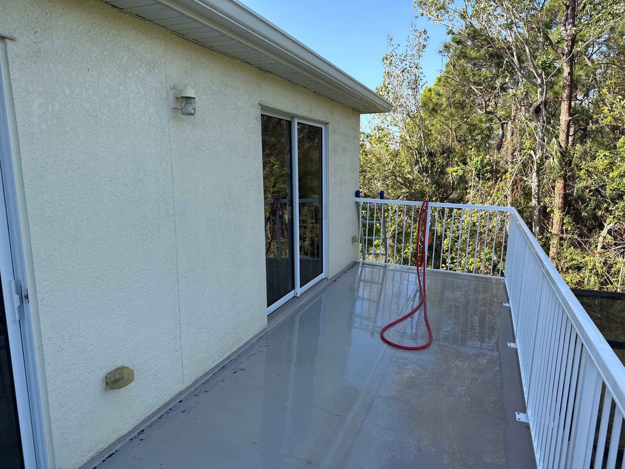 Barrington Ridge 2-Story House & Driveway Cleaning – Before & After Transformation! by Sunshine AquaWash