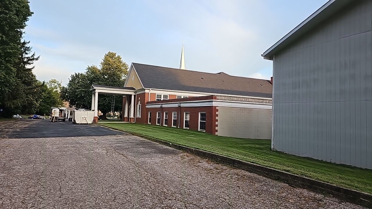 ATLAS PINNACLE COLOR: BLACK PRISTINE by Eagle Eye Roofing