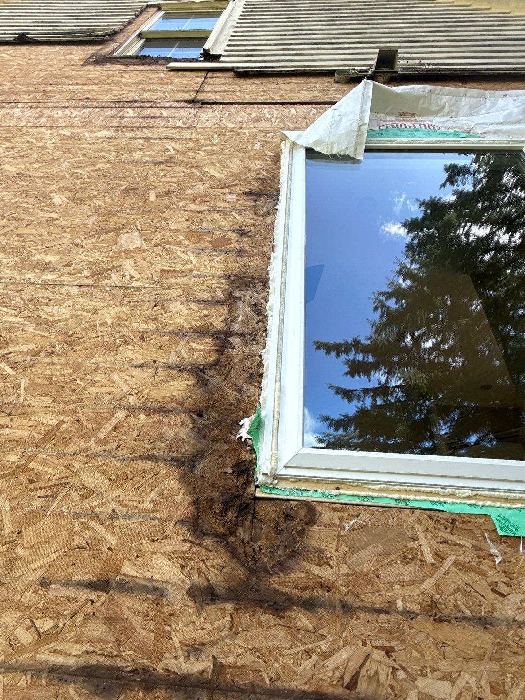 Siding Replacement using Alside S7 Cedar Mill Grain Pebble by 180 Contractors