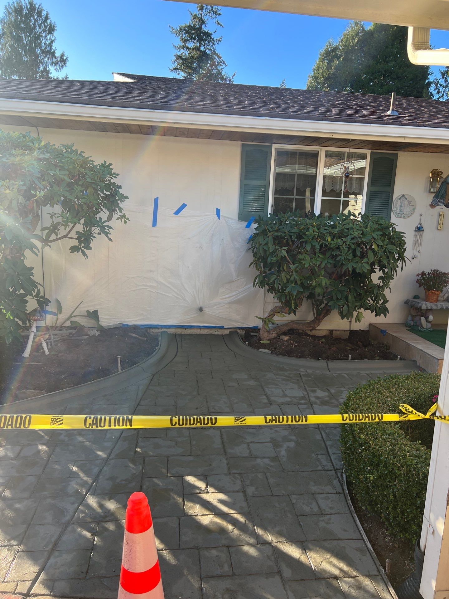 Gisela | Stamped Concrete Walkway  by Jireh Asphalt & Concrete Inc 