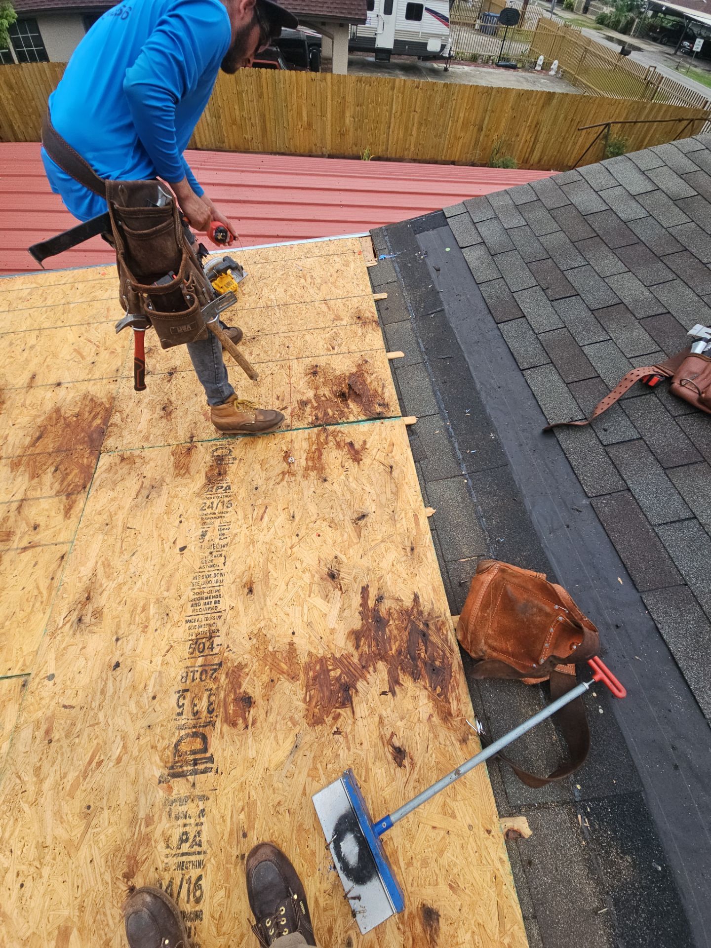Residential Roofing Installation using Owen's Corning Duration (Lifetime) Shingles by Roof Repair Company