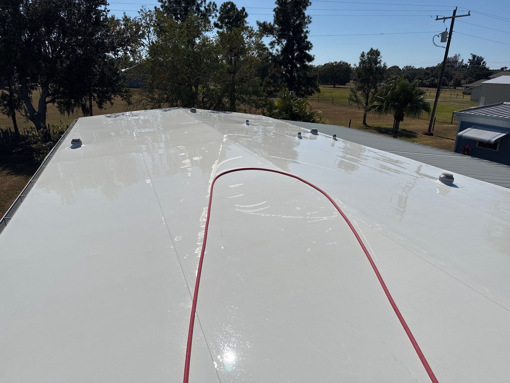 π TPO Roof Looking Like New Again! by Sunshine AquaWash